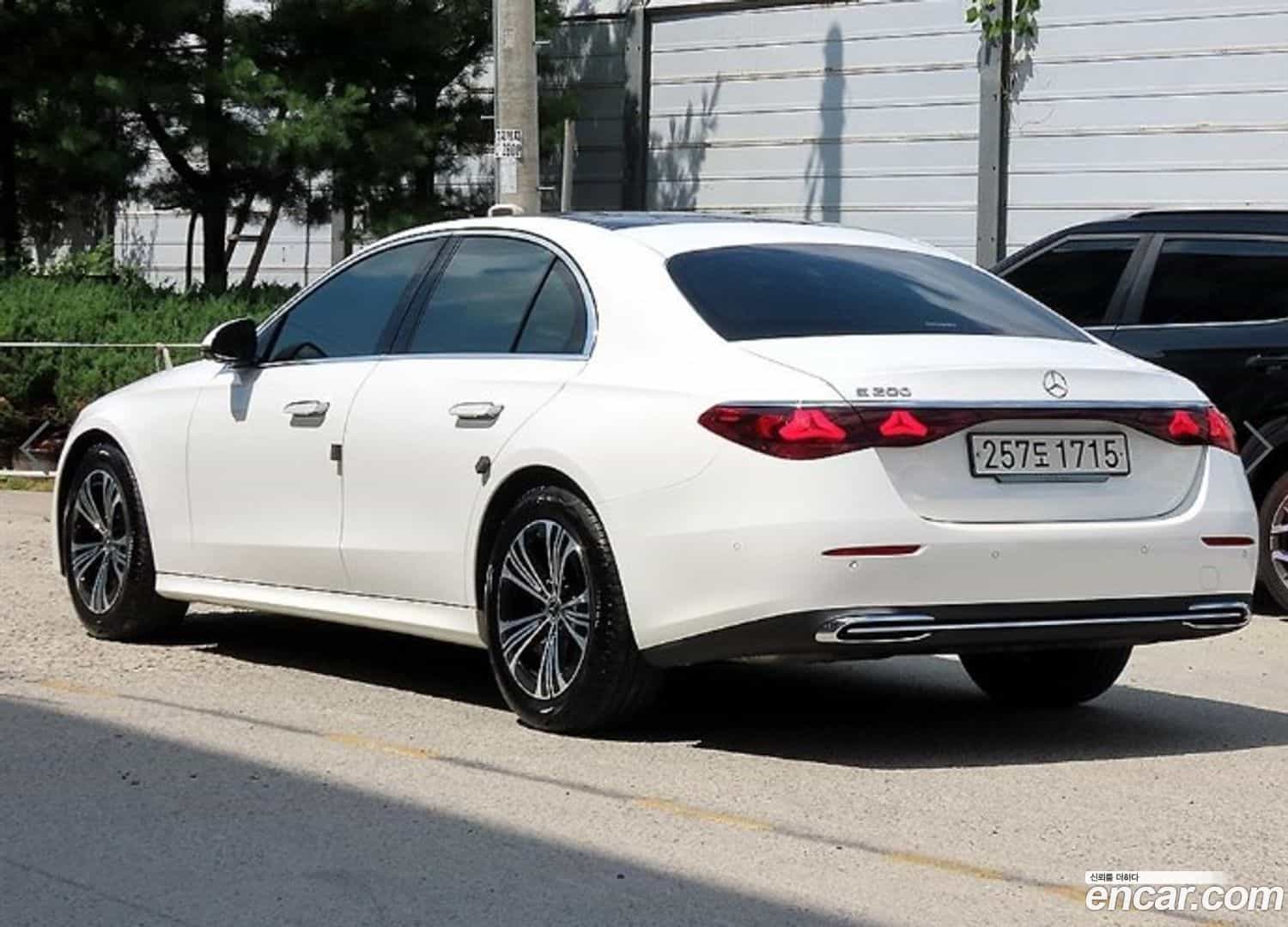 E-Class Mercedes-Benz 2025.3-OUTER-003
