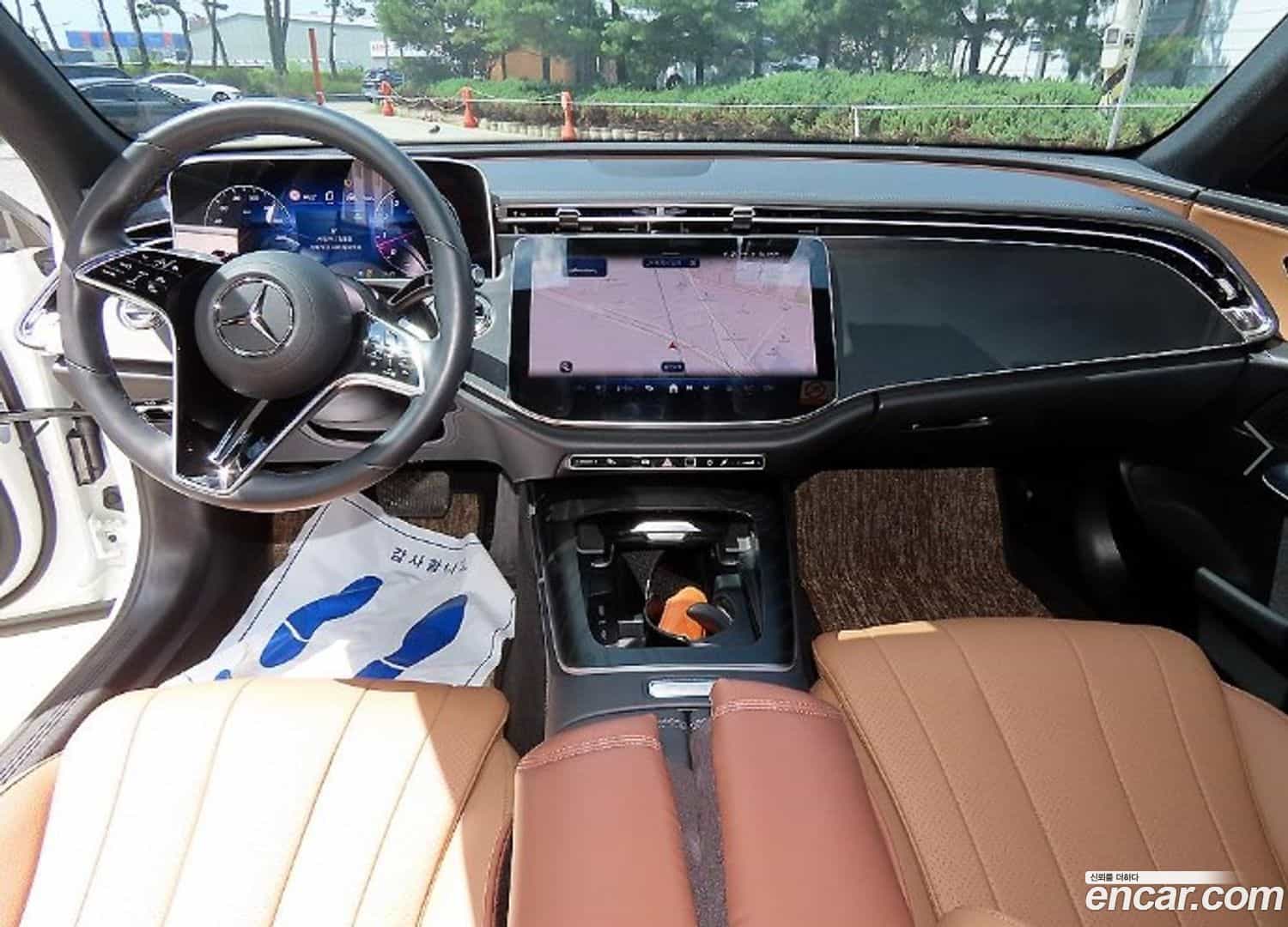E-Class Mercedes-Benz 2025.3-INNER-007