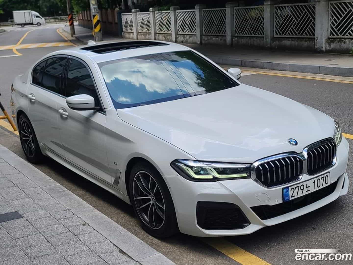 5-Series BMW 2022.5-OUTER-006