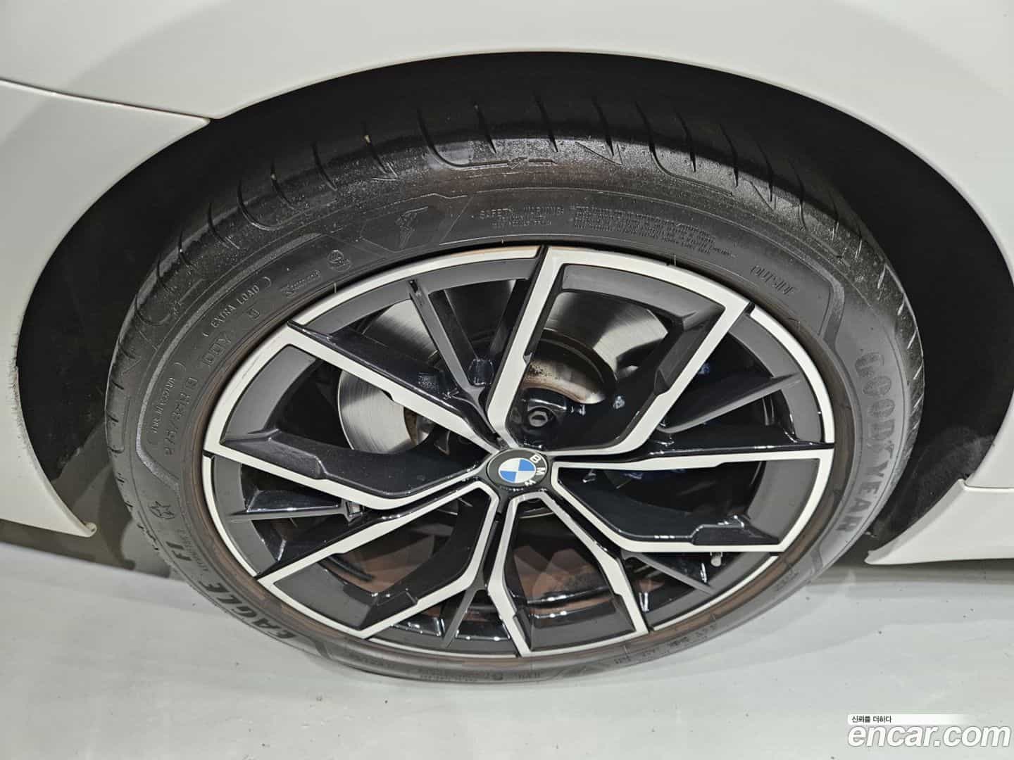 5-Series BMW 2023.8-OUTER-005
