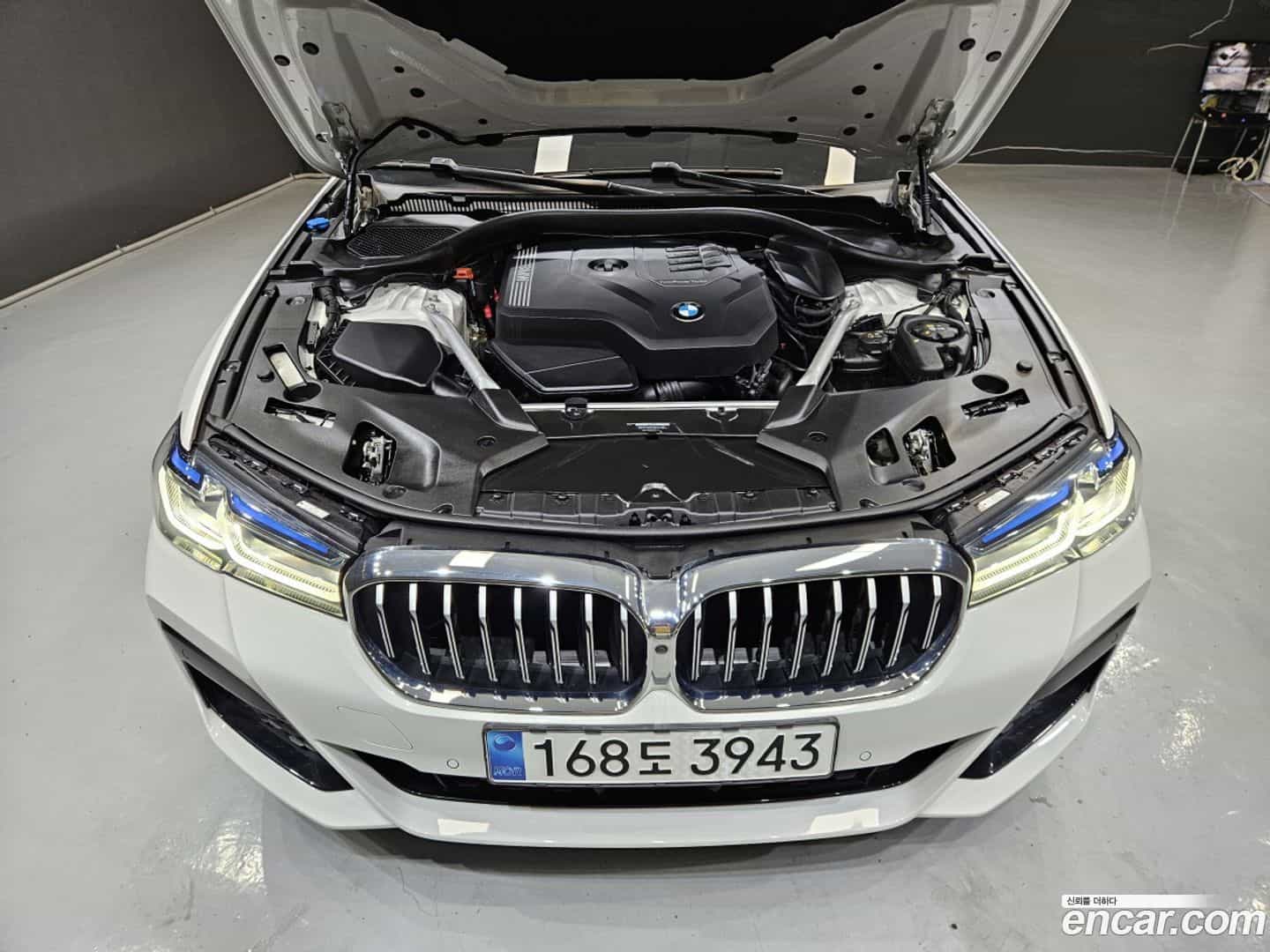 5-Series BMW 2023.8-OUTER-006
