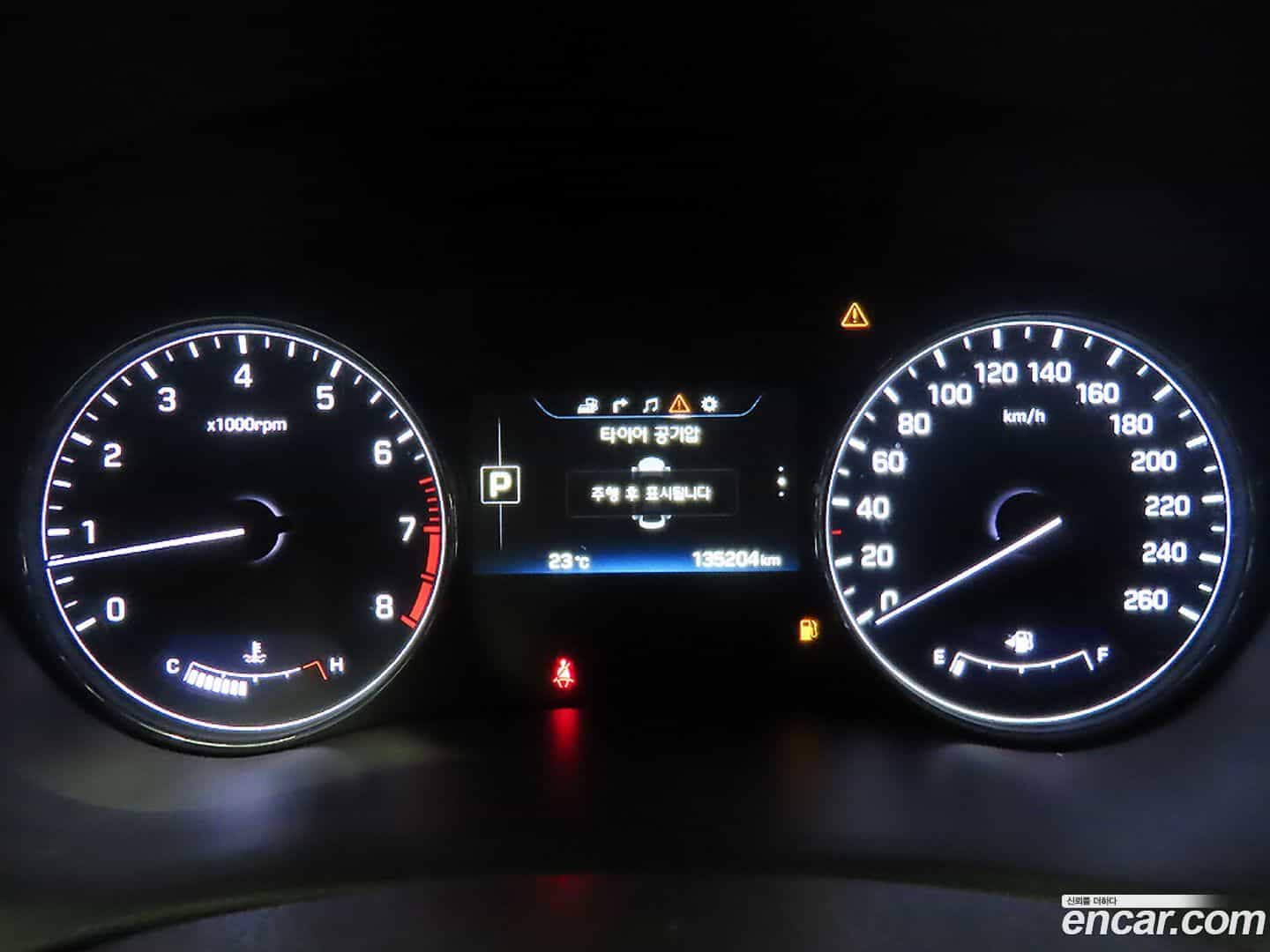 Genesis Hyundai 2015.0-OUTER-005