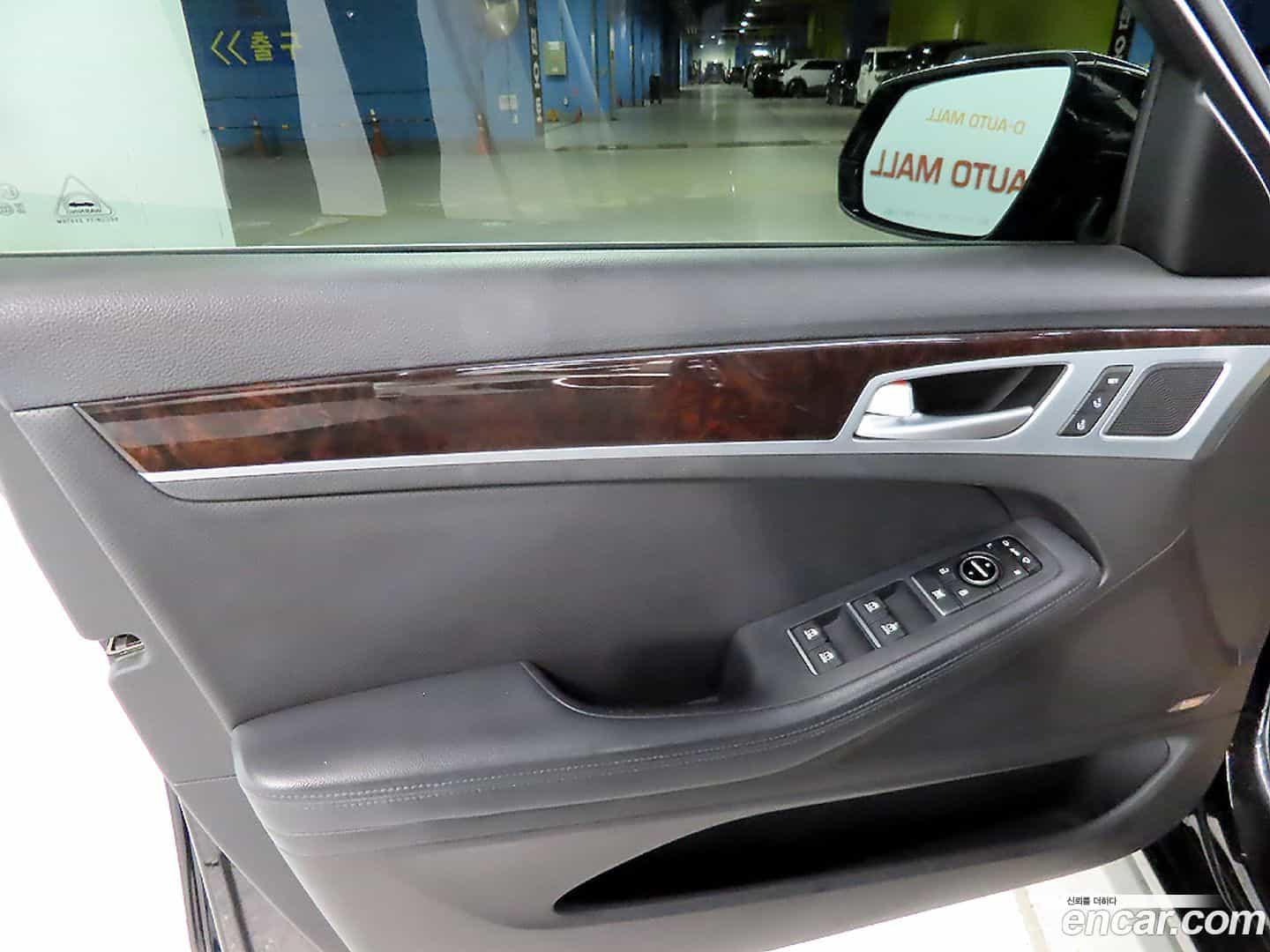 Genesis Hyundai 2015.0-OPTION-017