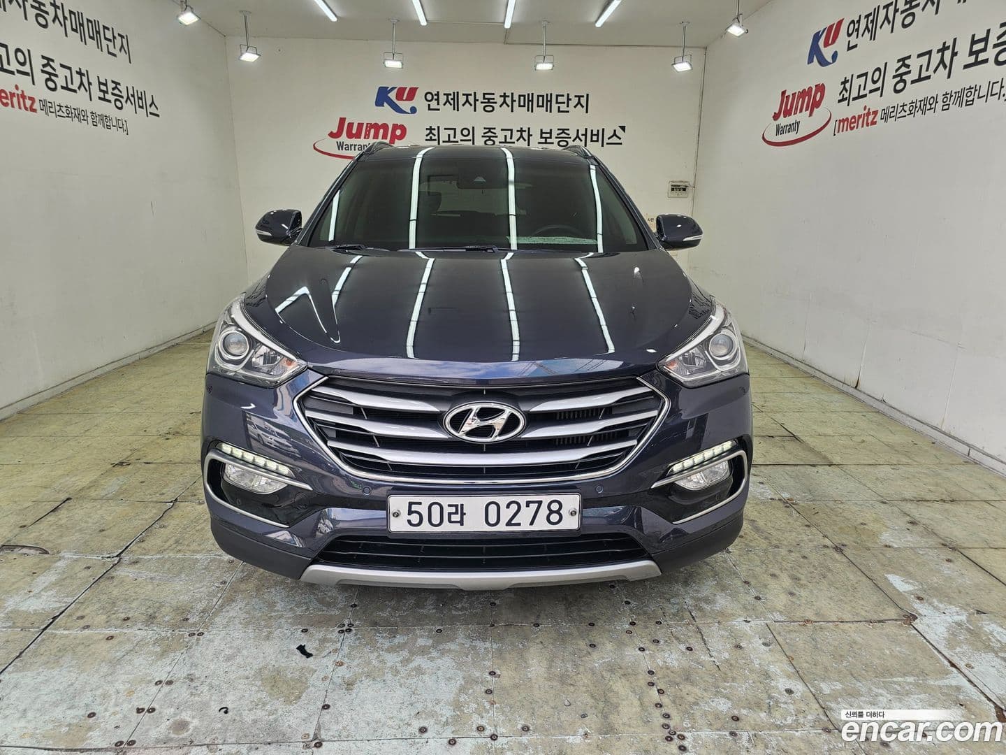 Main__Slider__Photo:Santafe Hyundai 2015.9-0