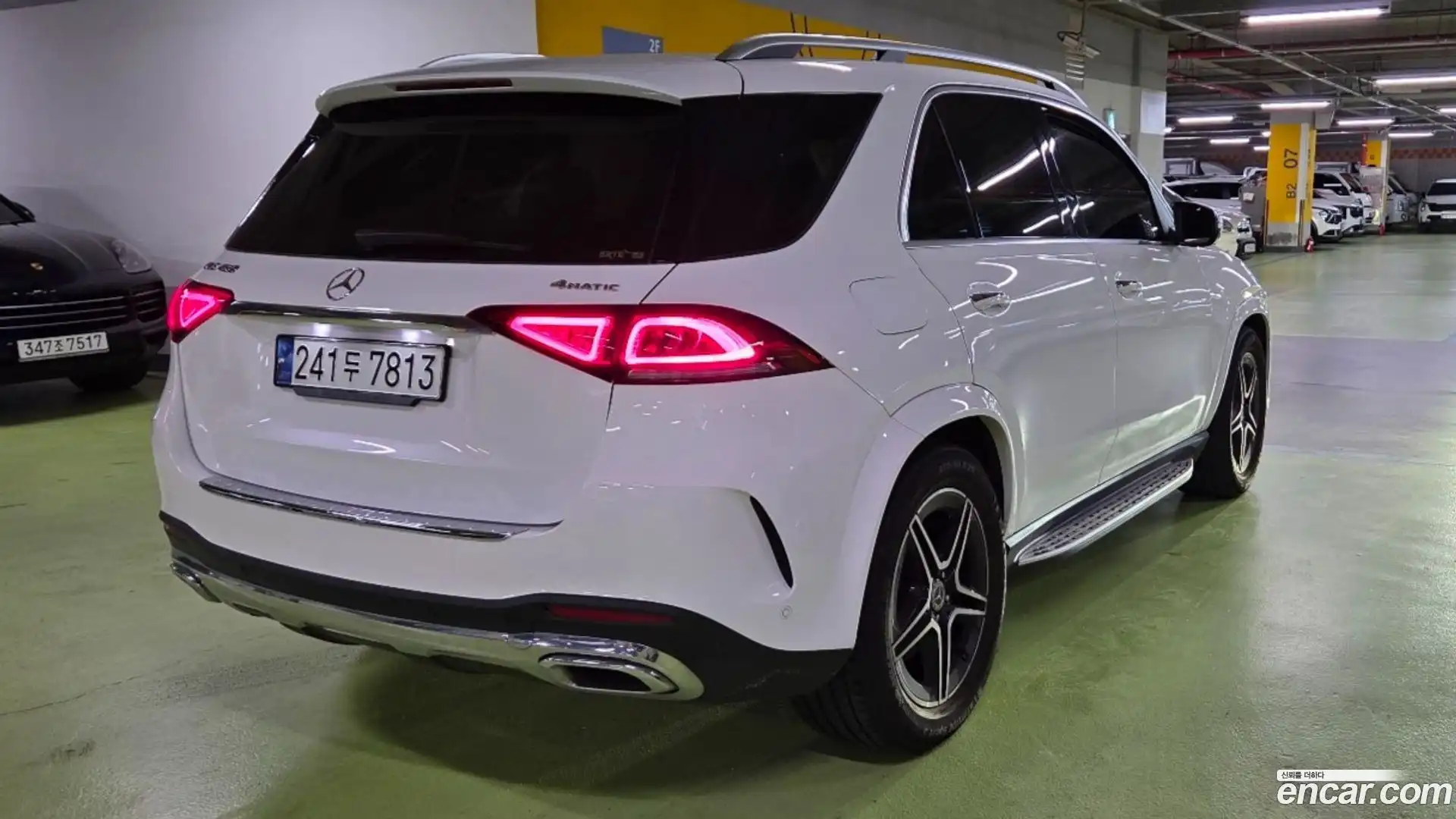GLE-Class Mercedes-Benz 2021.7-OUTER-003