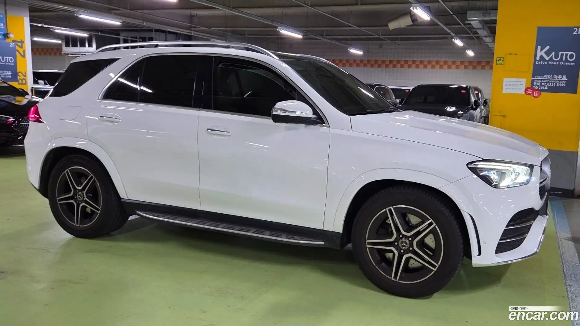 GLE-Class Mercedes-Benz 2021.7-INNER-007