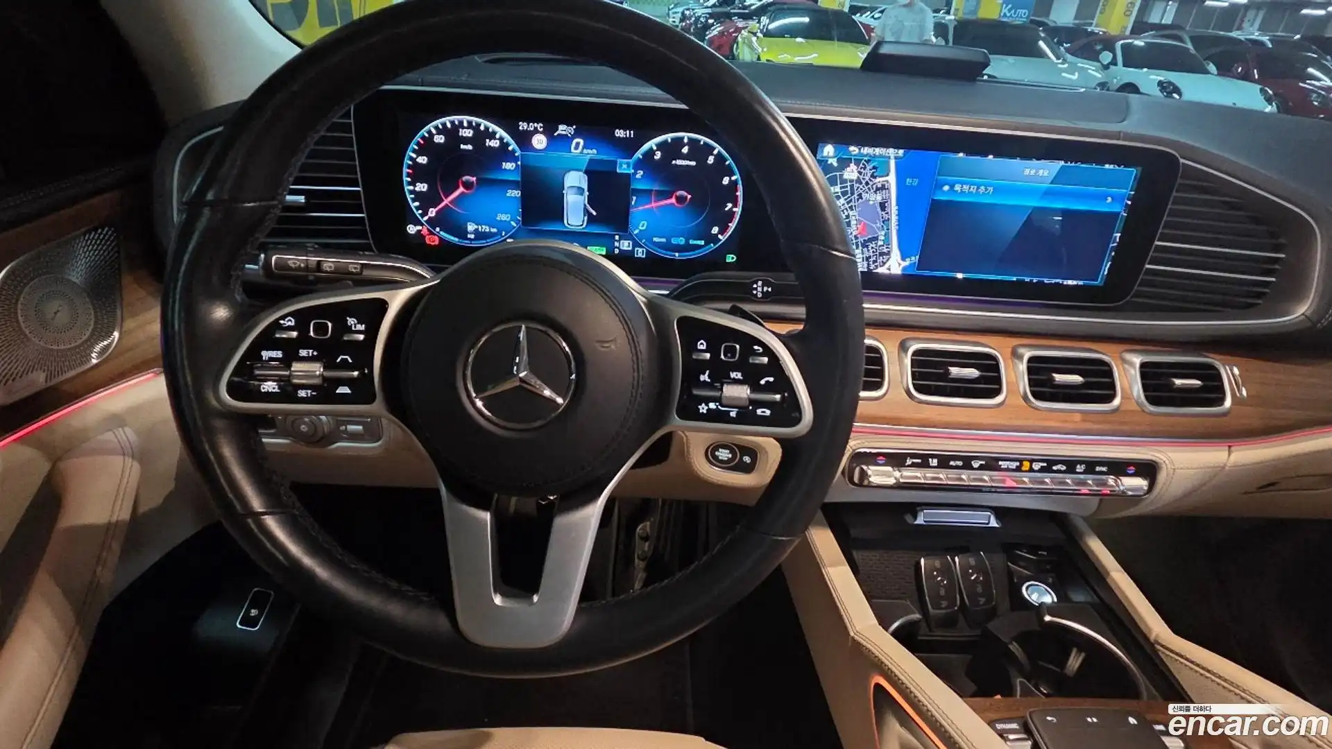 GLE-Class Mercedes-Benz 2021.7-INNER-009
