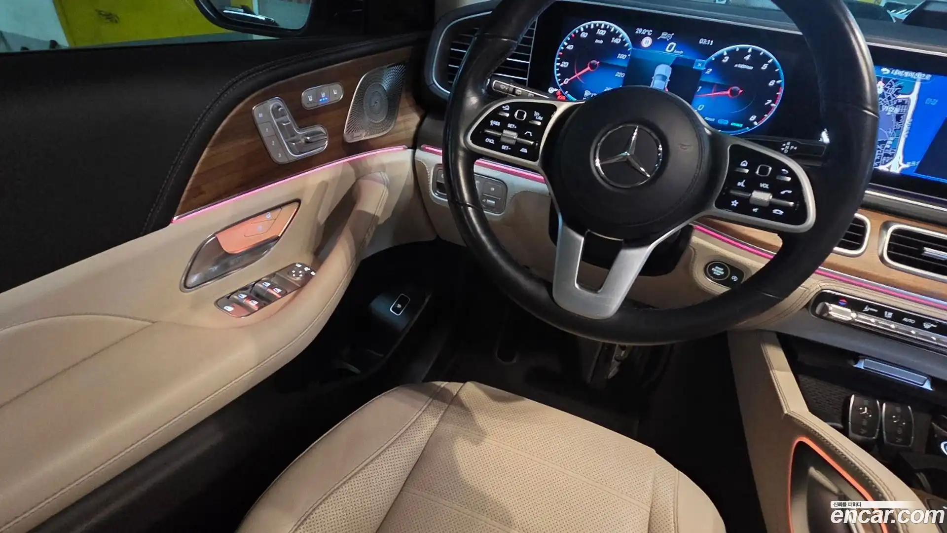 GLE-Class Mercedes-Benz 2021.7-INNER-010