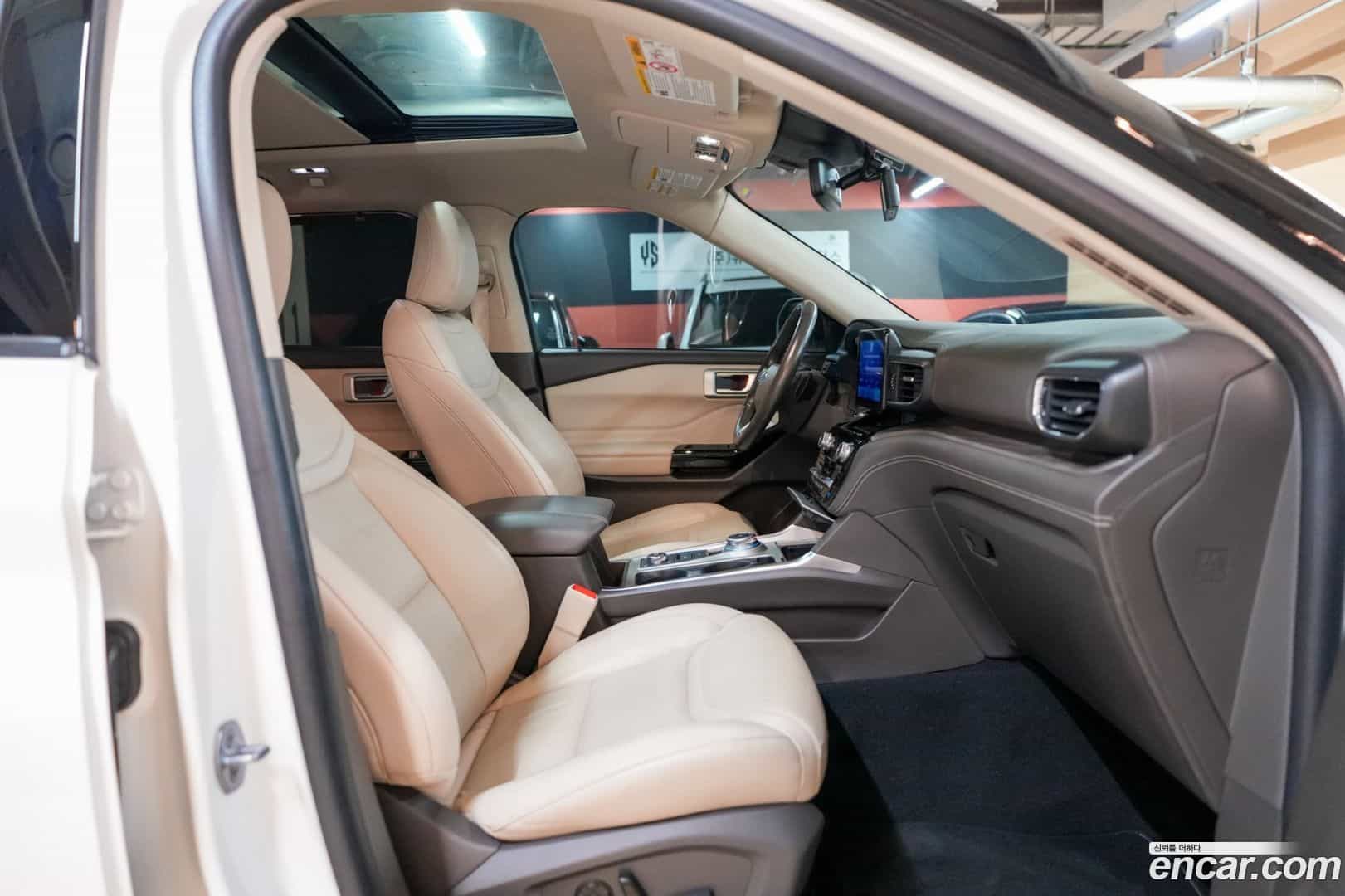Explorer Ford 2021.11-OPTION-016