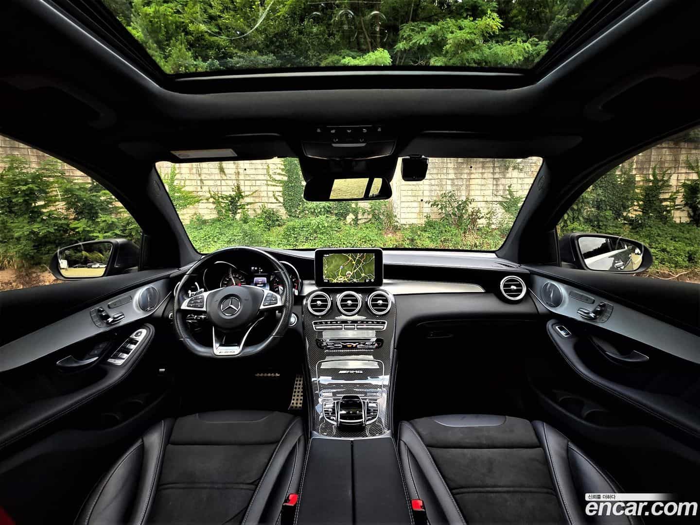GLC-Class Mercedes-Benz 2019.11-INNER-007