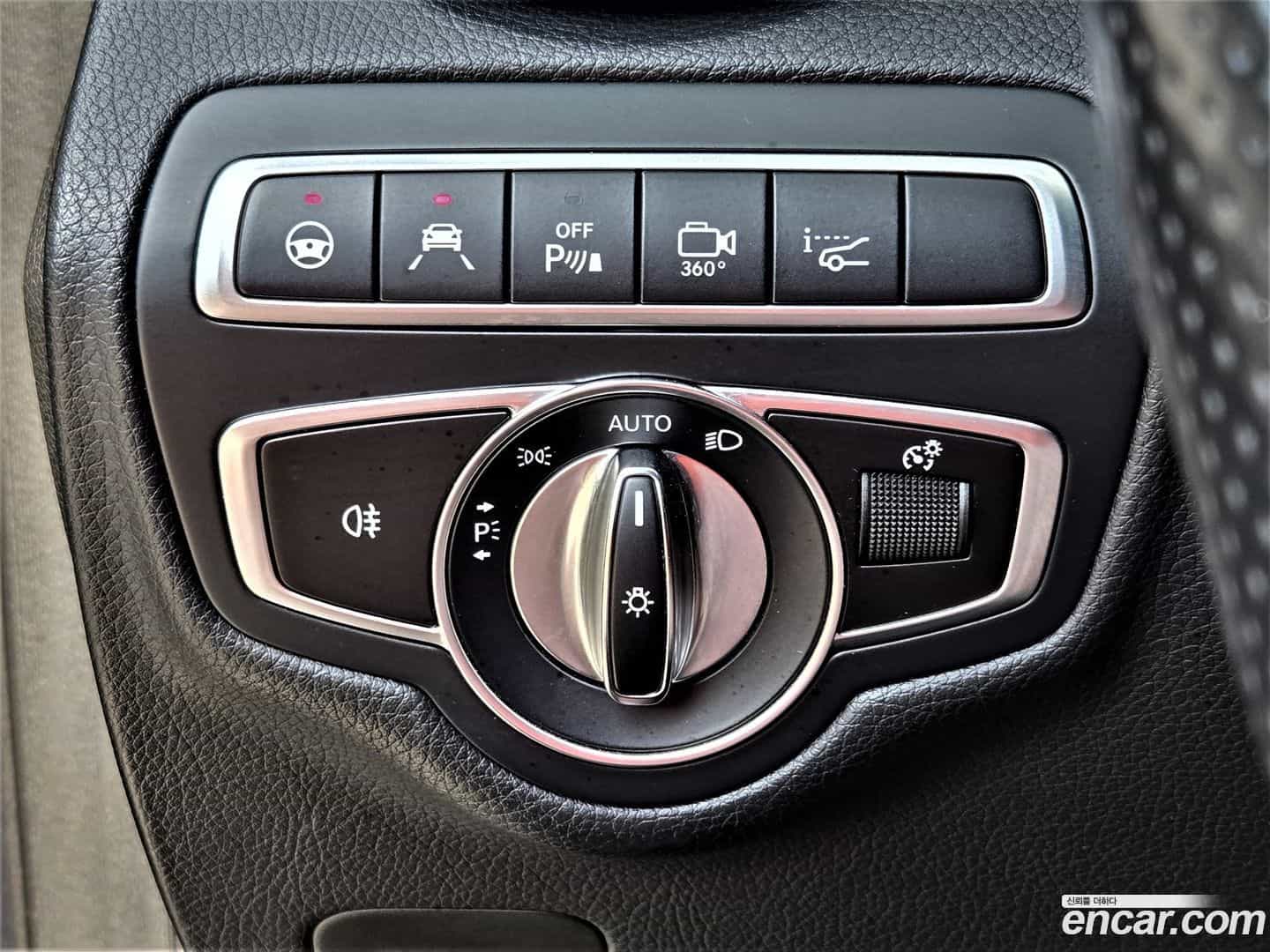 GLC-Class Mercedes-Benz 2019.11-OPTION-016