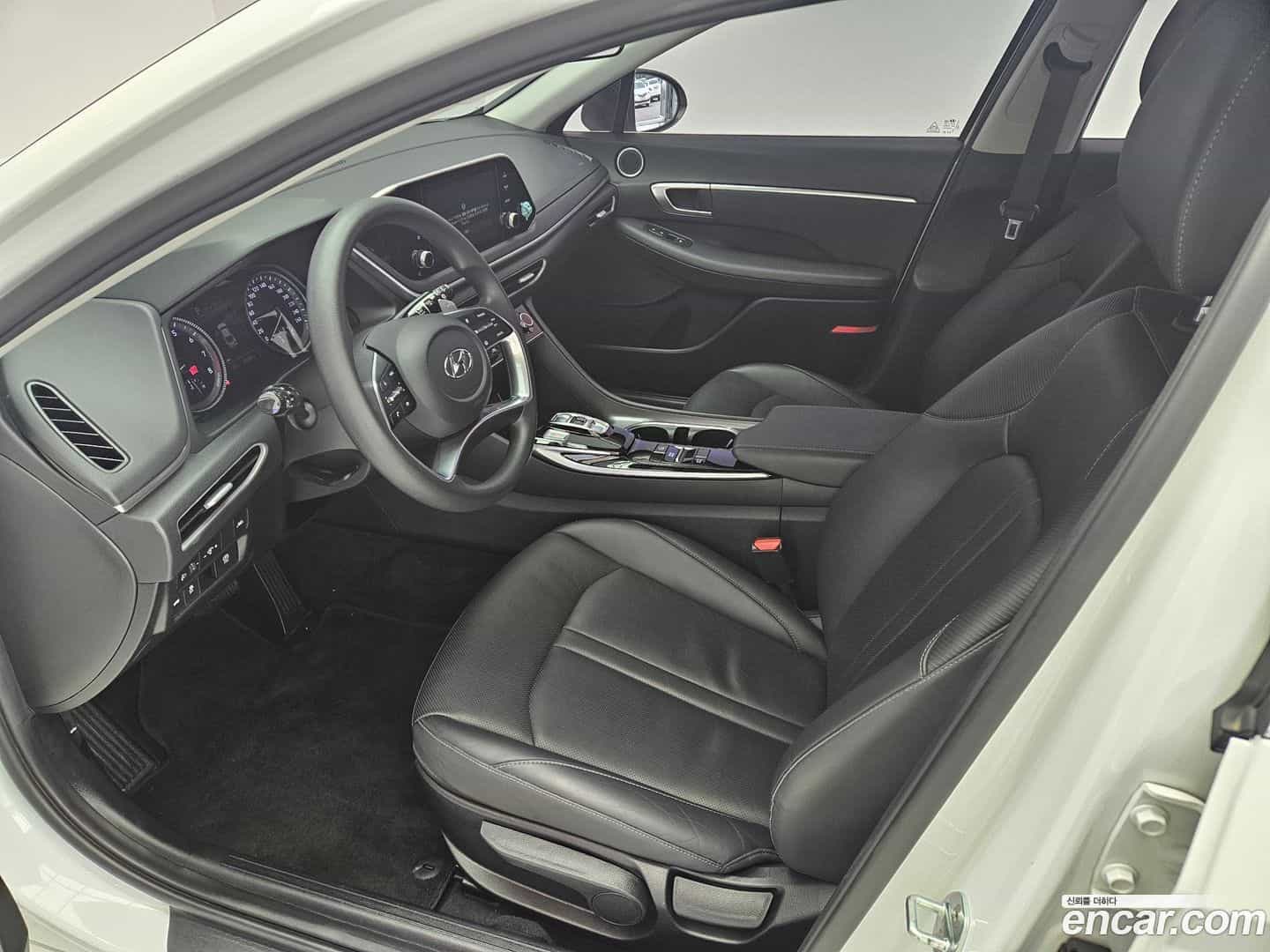 Sonata Hyundai 2021.8-OPTION-016
