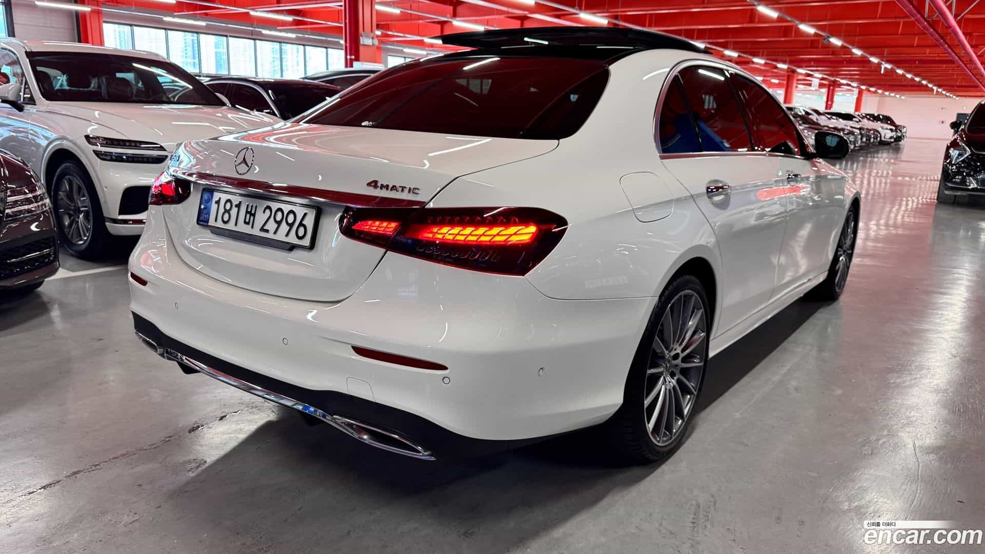 E-Class Mercedes-Benz 2022.7-OUTER-003