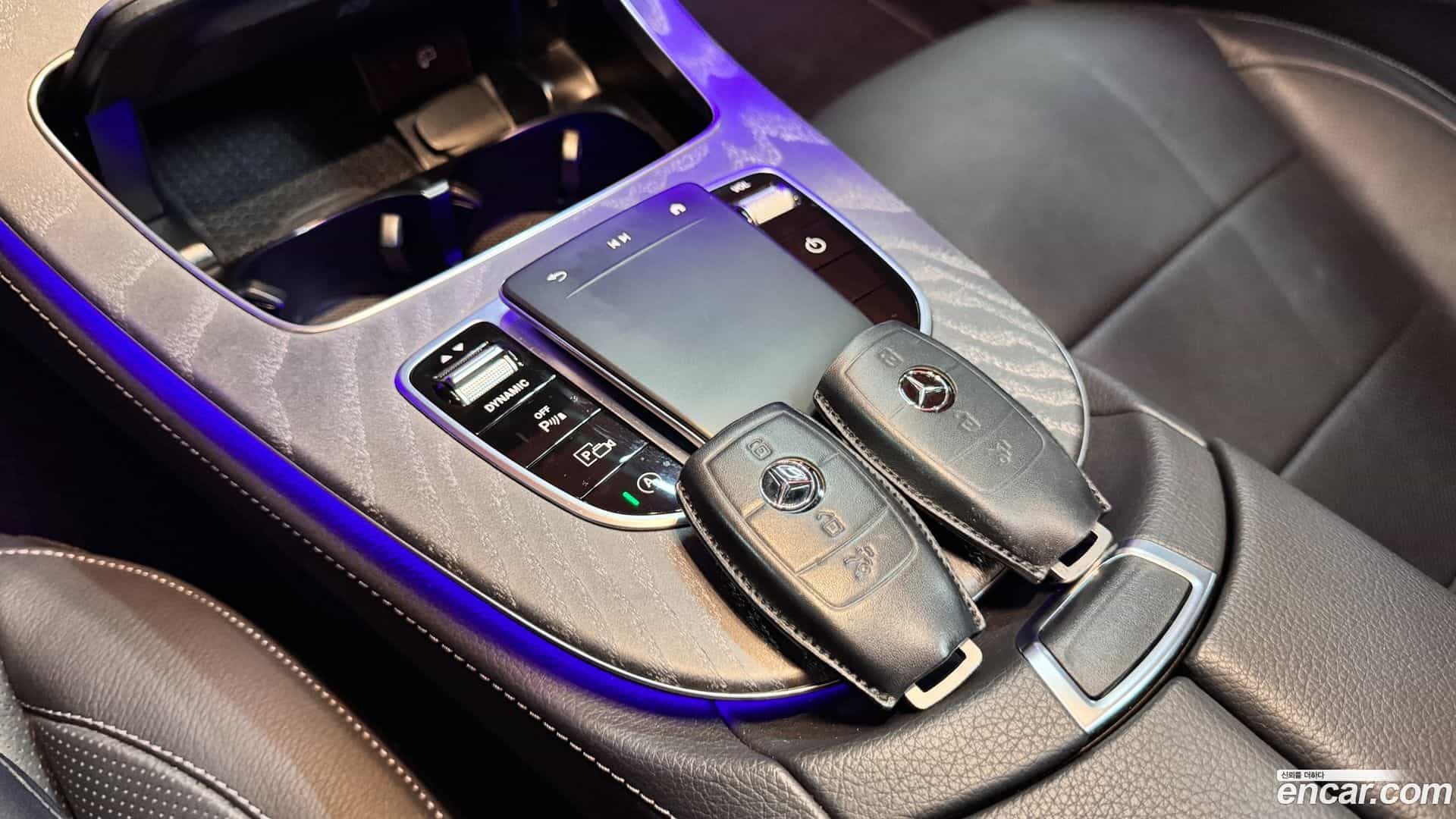 E-Class Mercedes-Benz 2022.7-OPTION-019