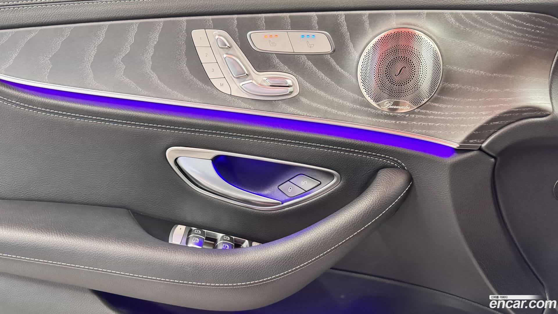 E-Class Mercedes-Benz 2022.7-OPTION-024