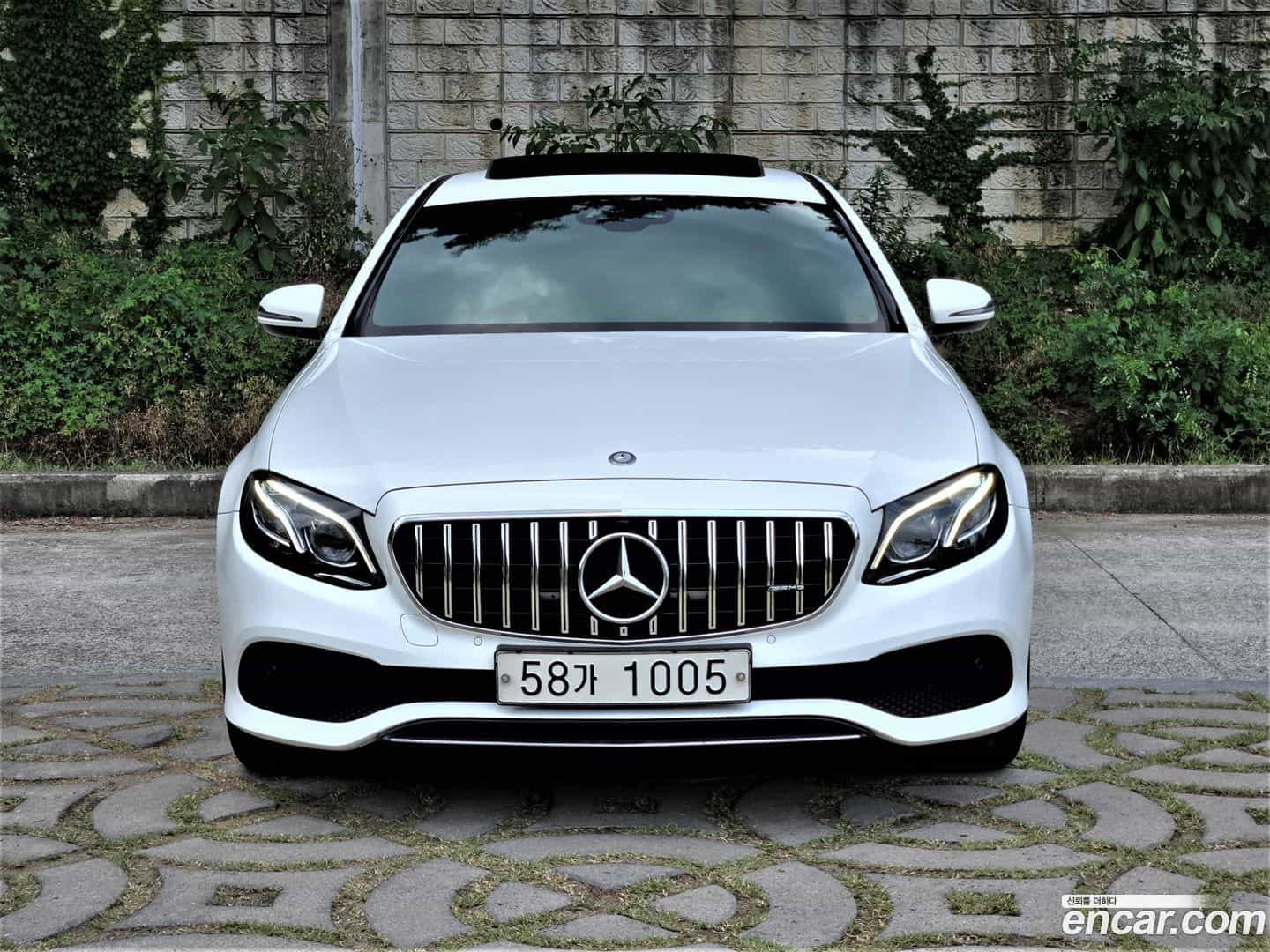 E-Class Mercedes-Benz 2017.0-OUTER-004