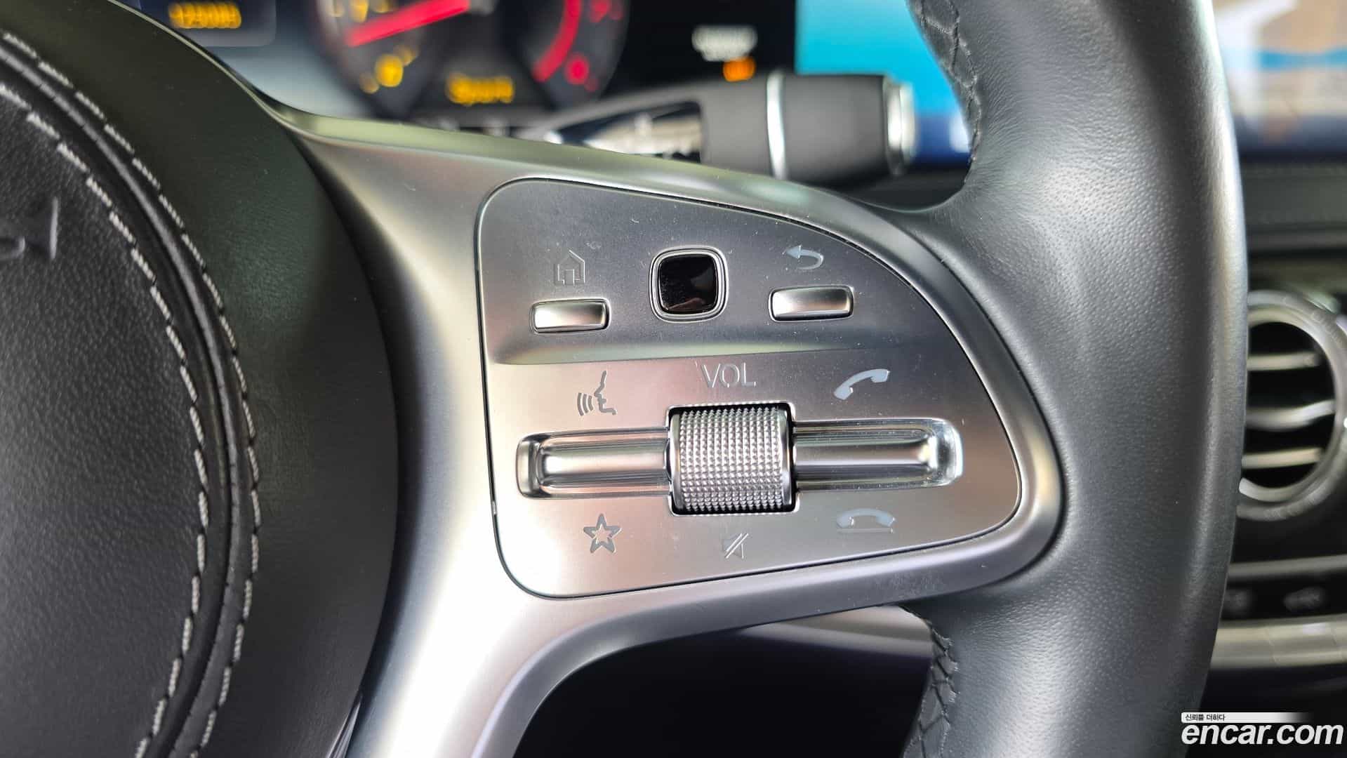 S-Class Mercedes-Benz 2019.6-OPTION-041