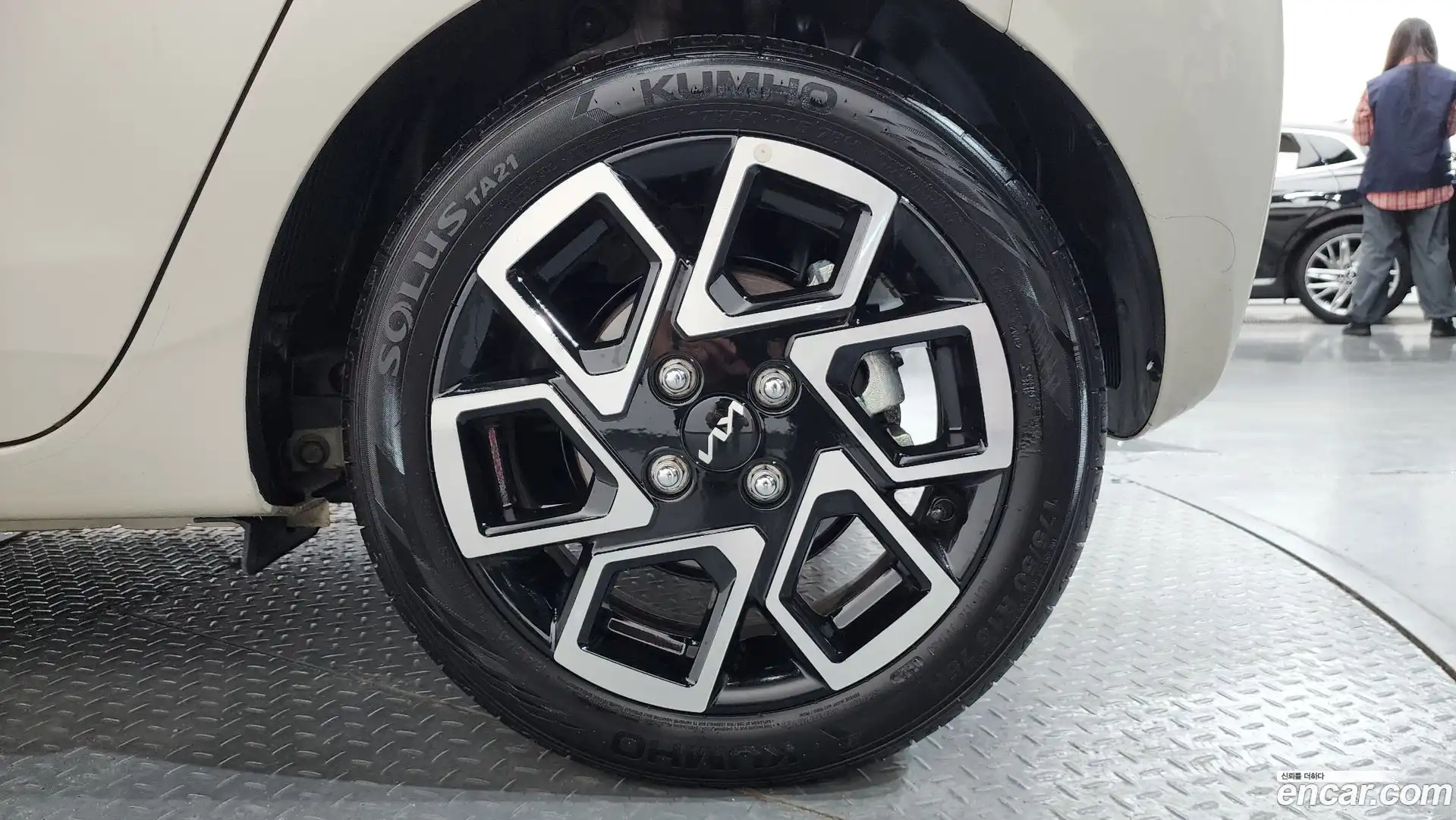 RAY Kia 2025.0-OUTER-031