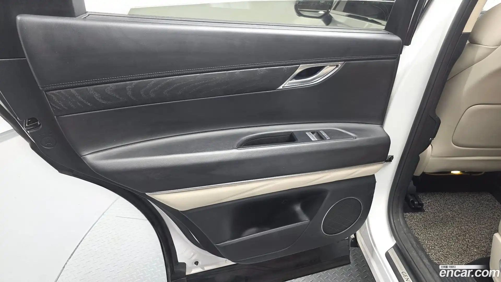 GV80 Genesis 2022.3-INNER-035