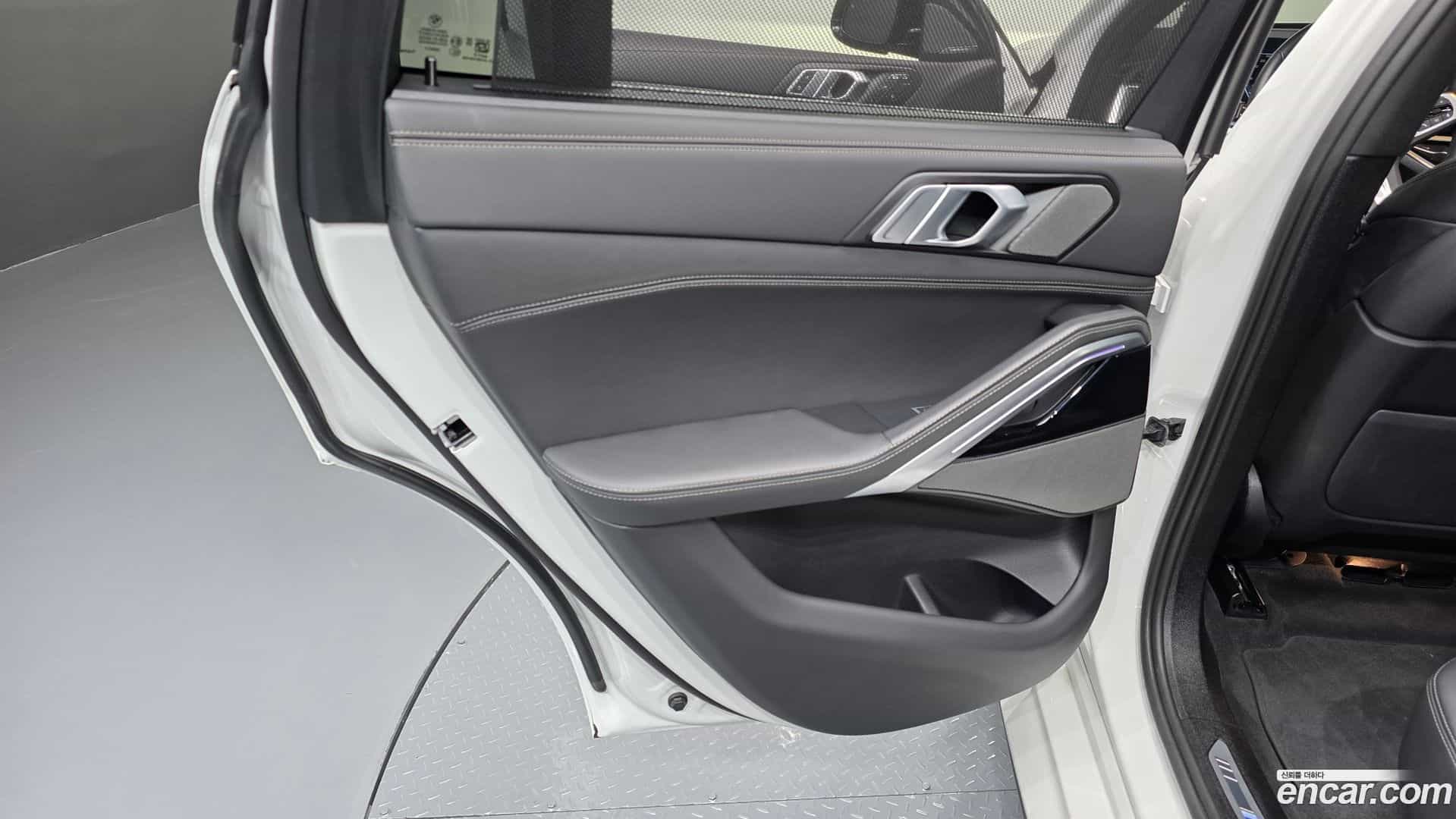 X6 BMW 2025.2-INNER-035