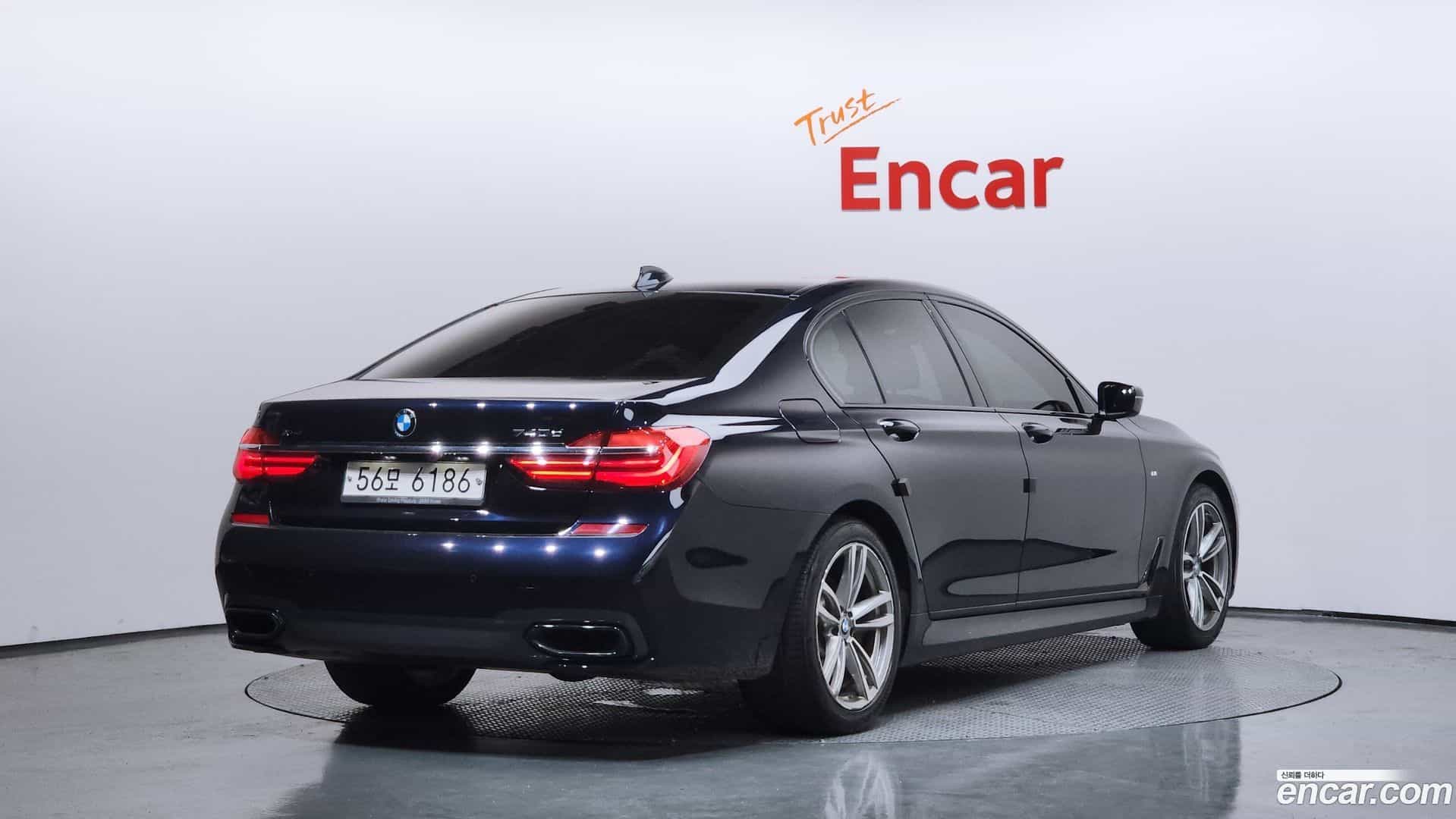 7-Series BMW 2017.4-OUTER-002