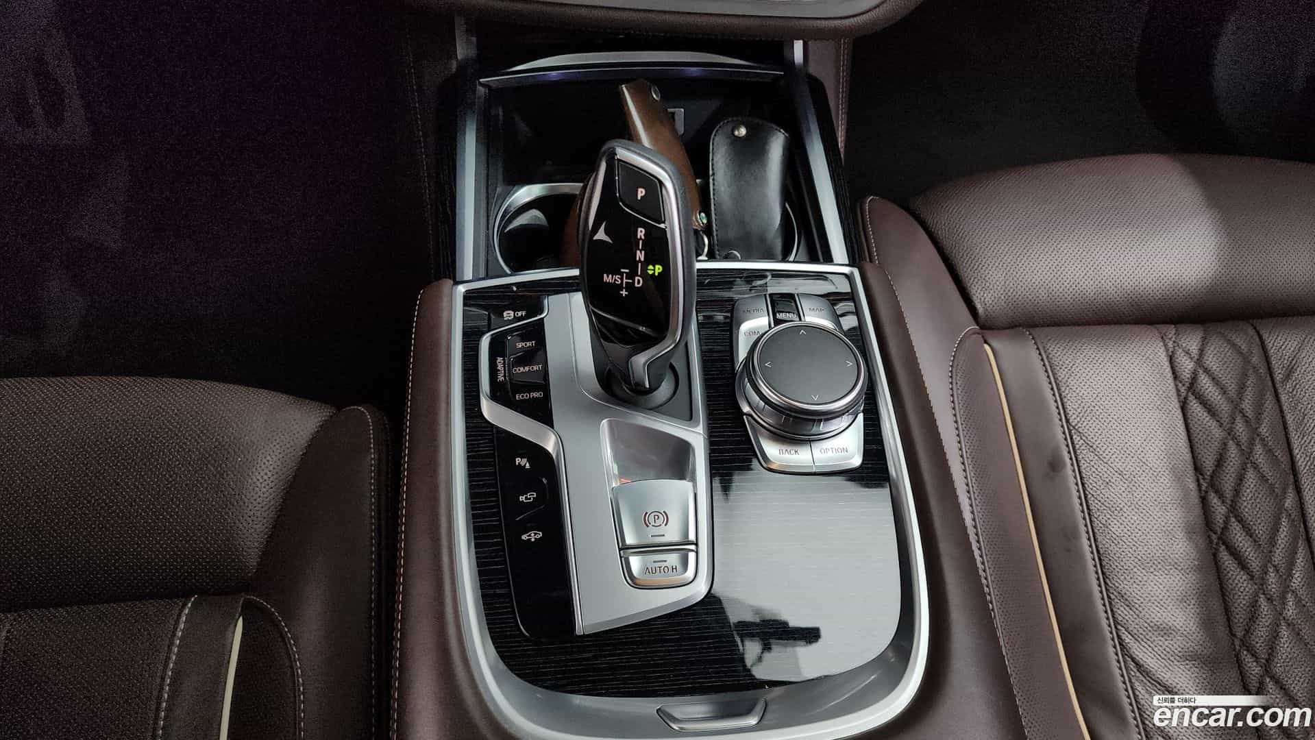 7-Series BMW 2017.4-INNER-009