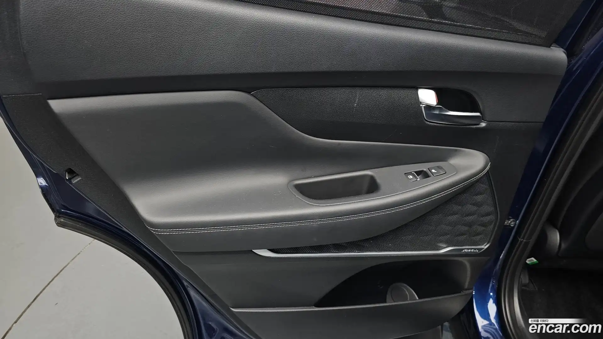 Santafe Hyundai 2019.2-INNER-035