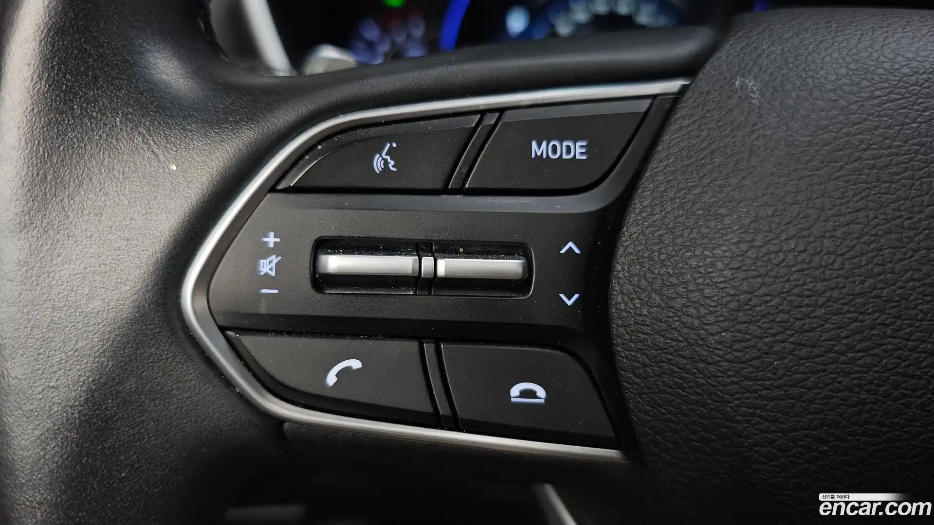 Santafe Hyundai 2019.2-OPTION-041