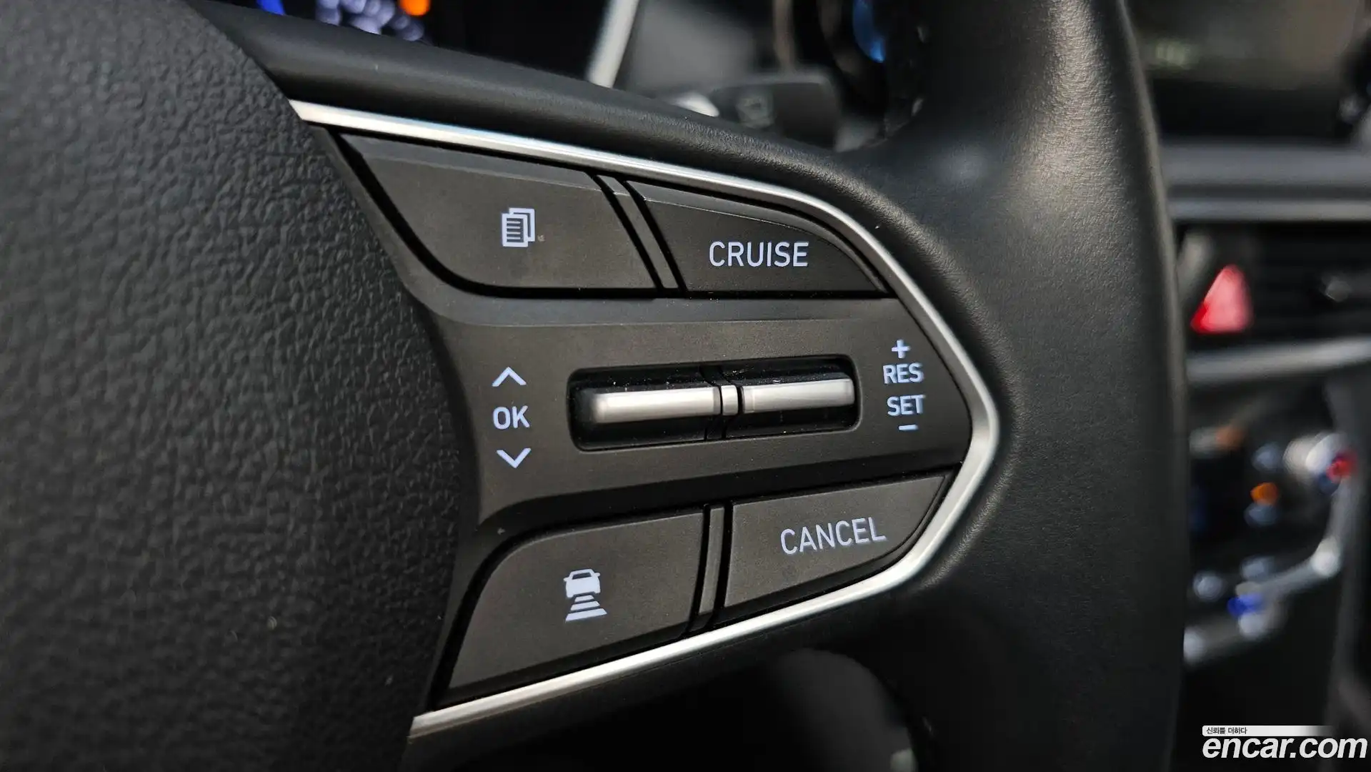 Santafe Hyundai 2019.2-OPTION-043