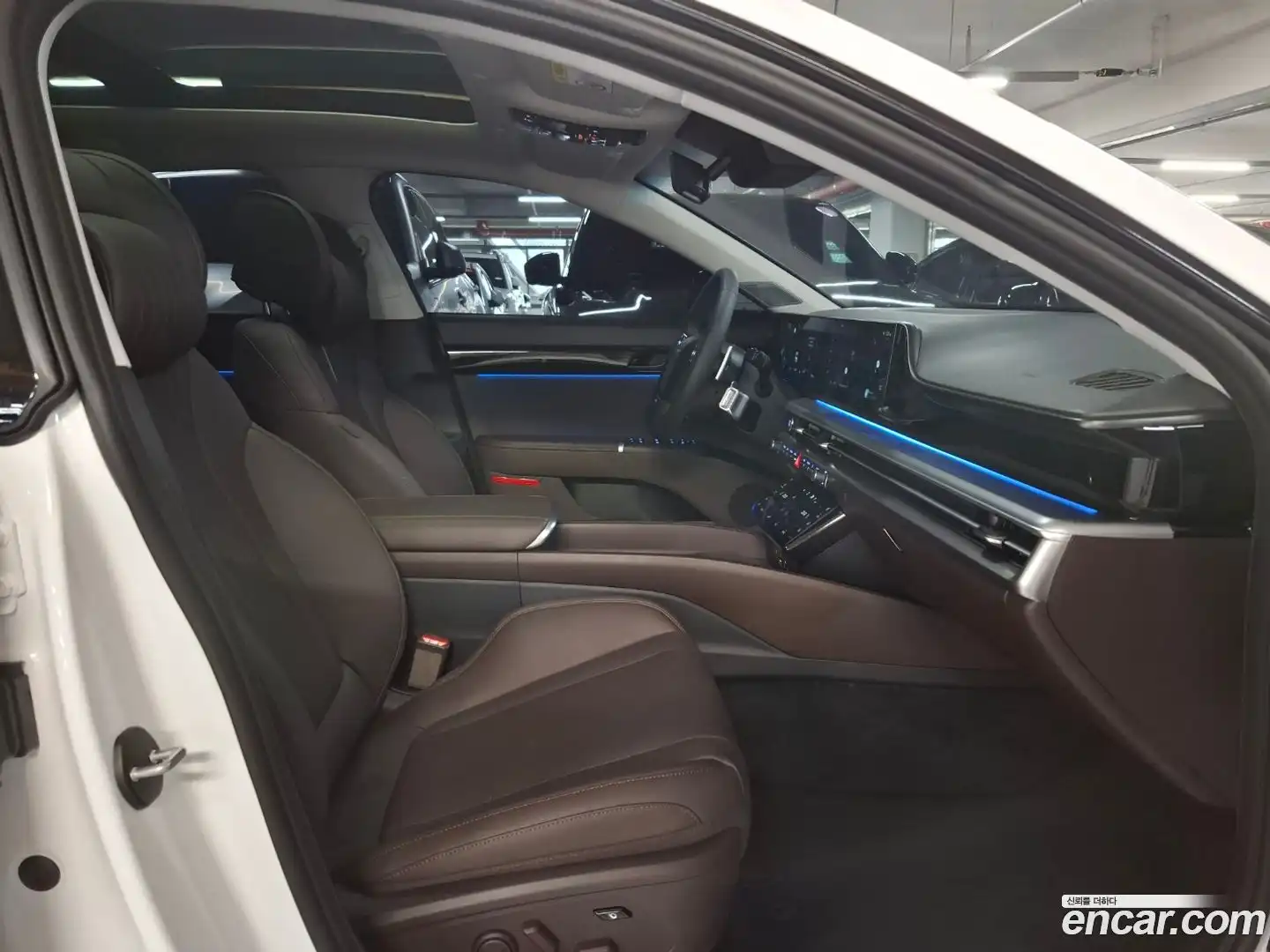Grandeur Hyundai 2025.11-INNER-007