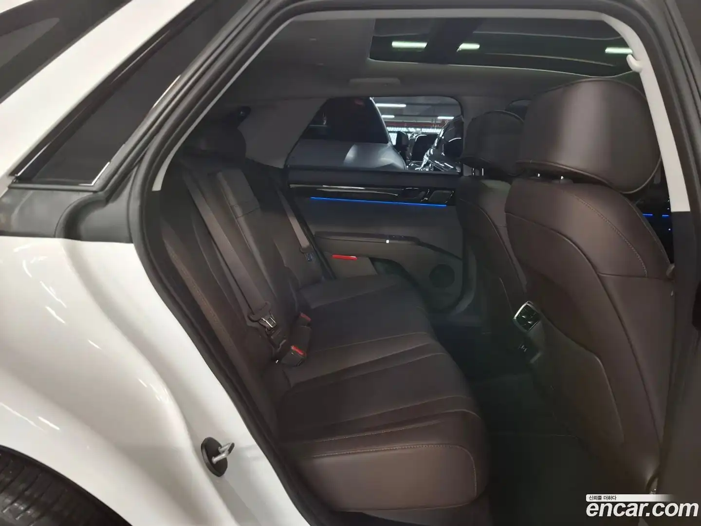 Grandeur Hyundai 2025.11-INNER-008