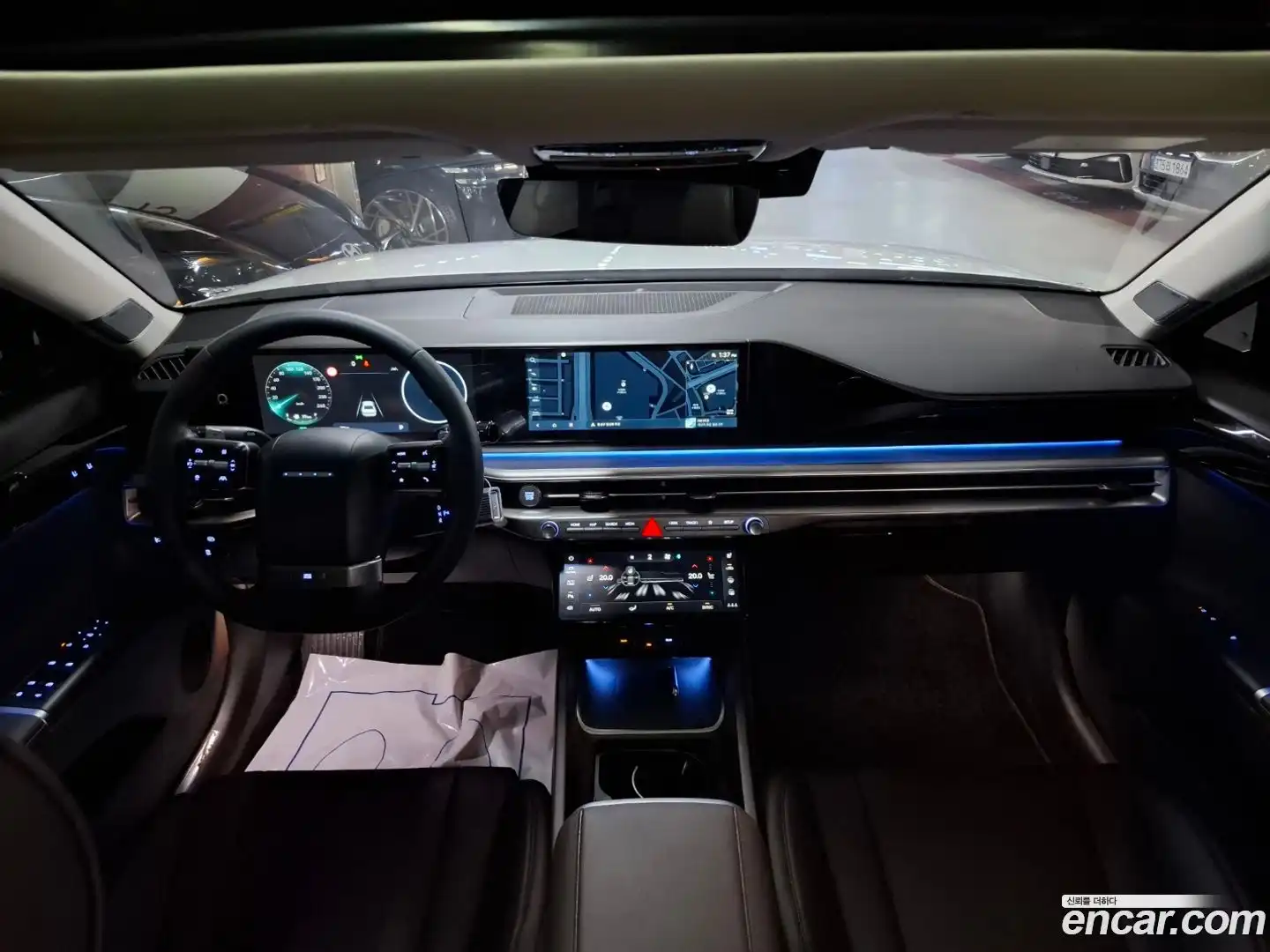 Grandeur Hyundai 2025.11-OPTION-020