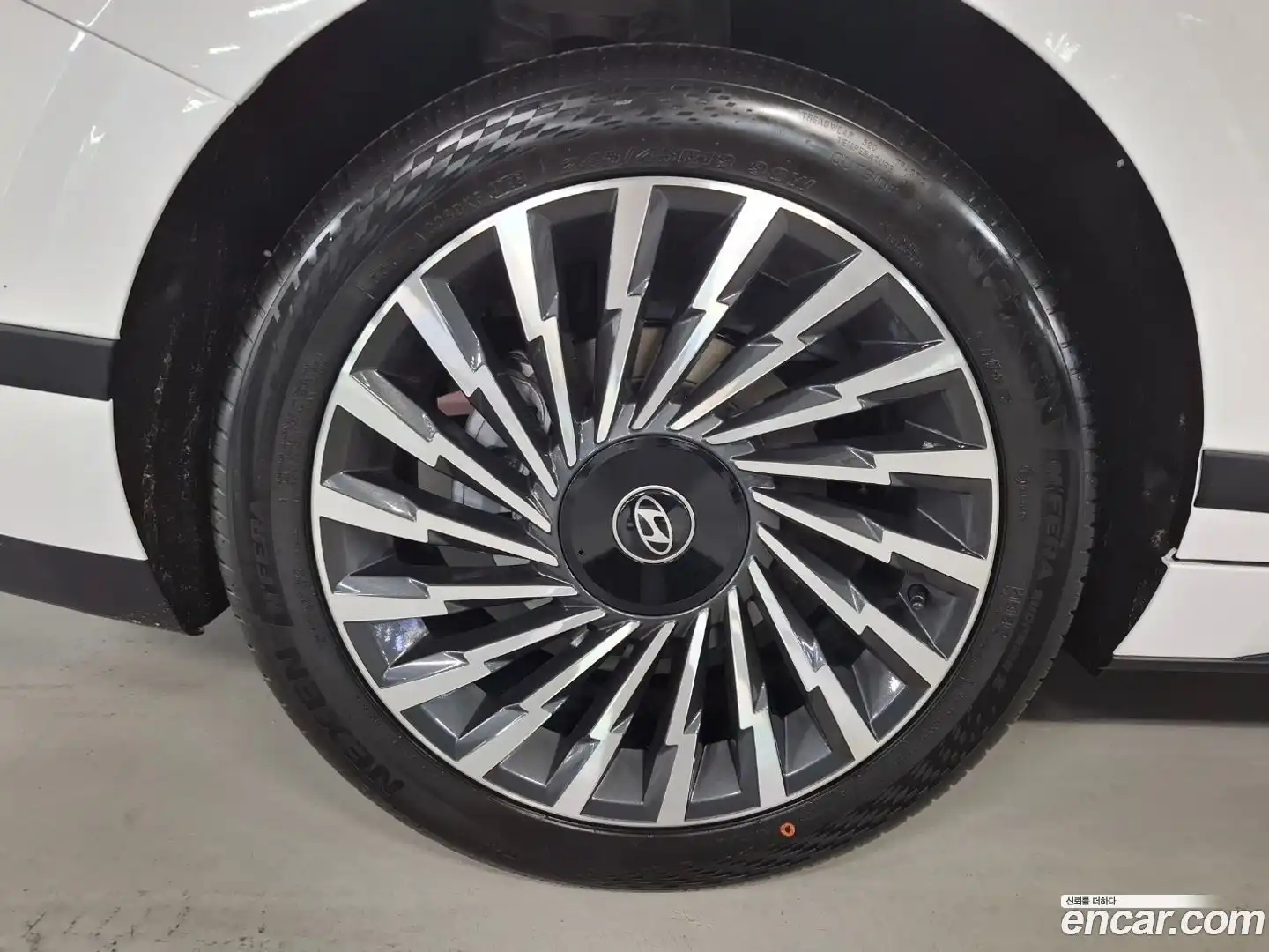 Grandeur Hyundai 2025.11-OPTION-022