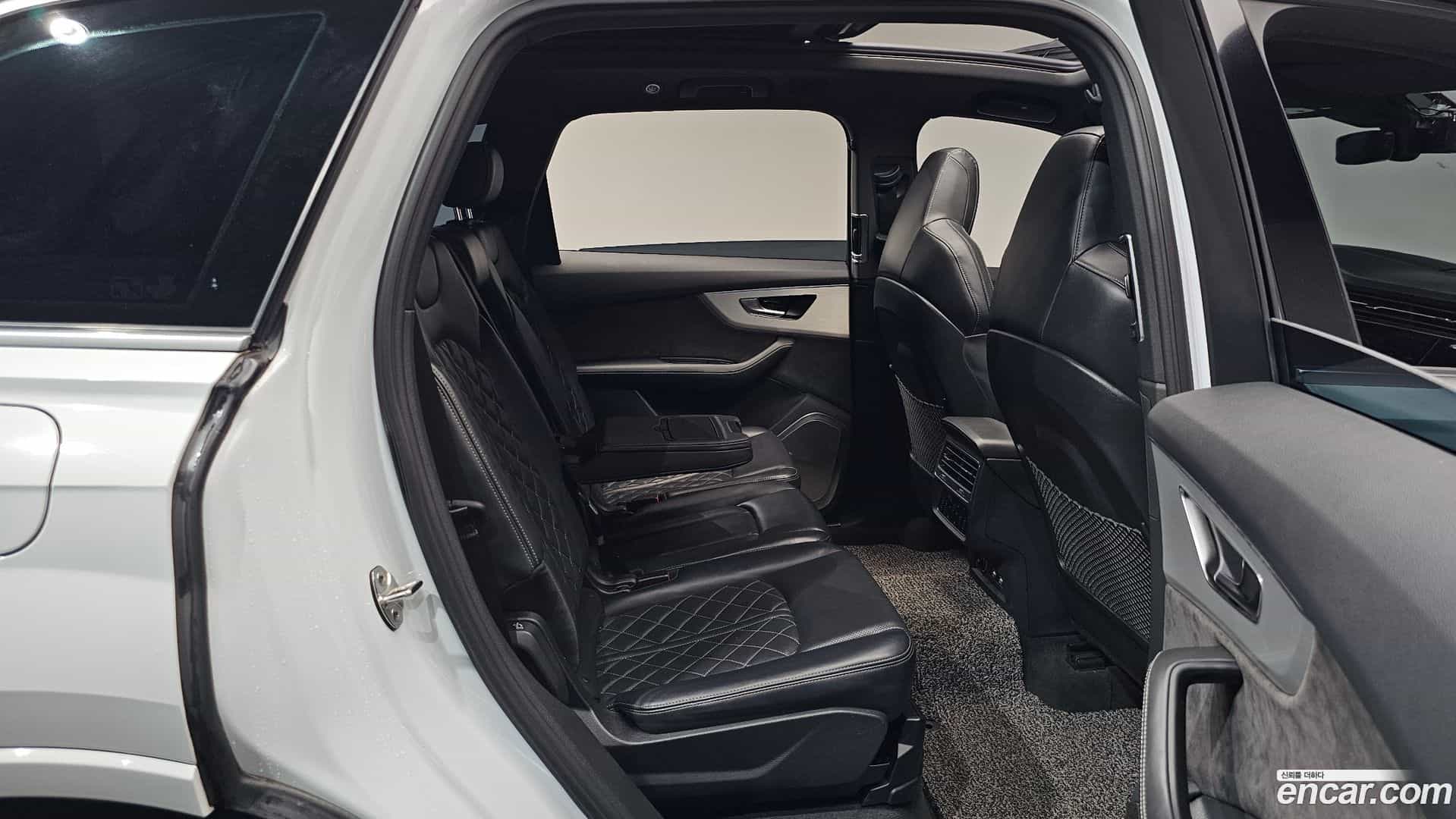 Q7 Audi 2020.6-OPTION-015