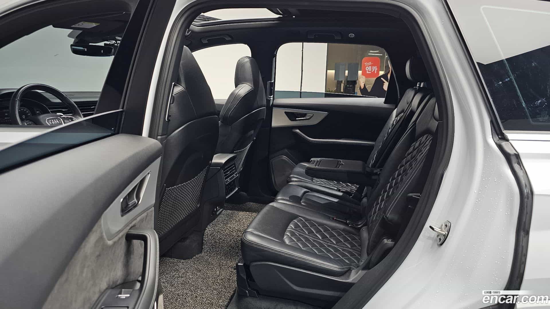 Q7 Audi 2020.6-OPTION-016