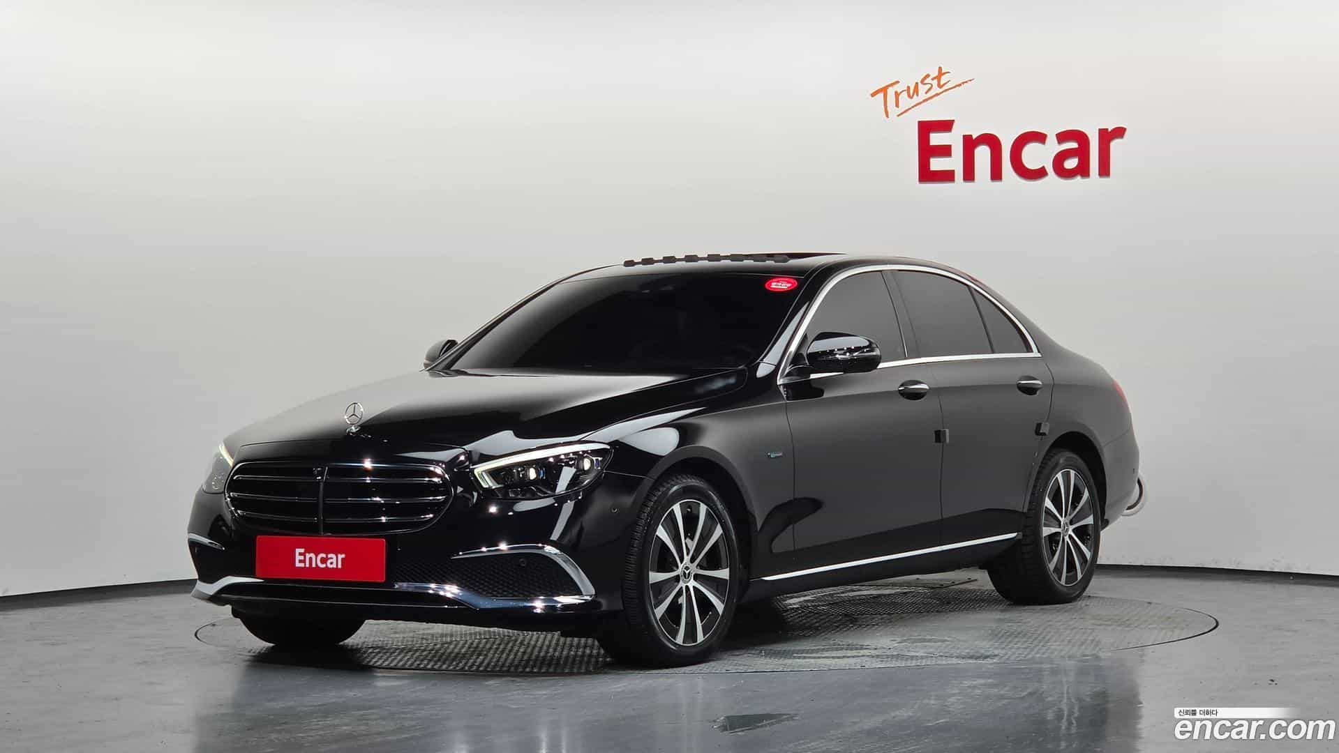 E-Class Mercedes-Benz 2021.0-OUTER-001