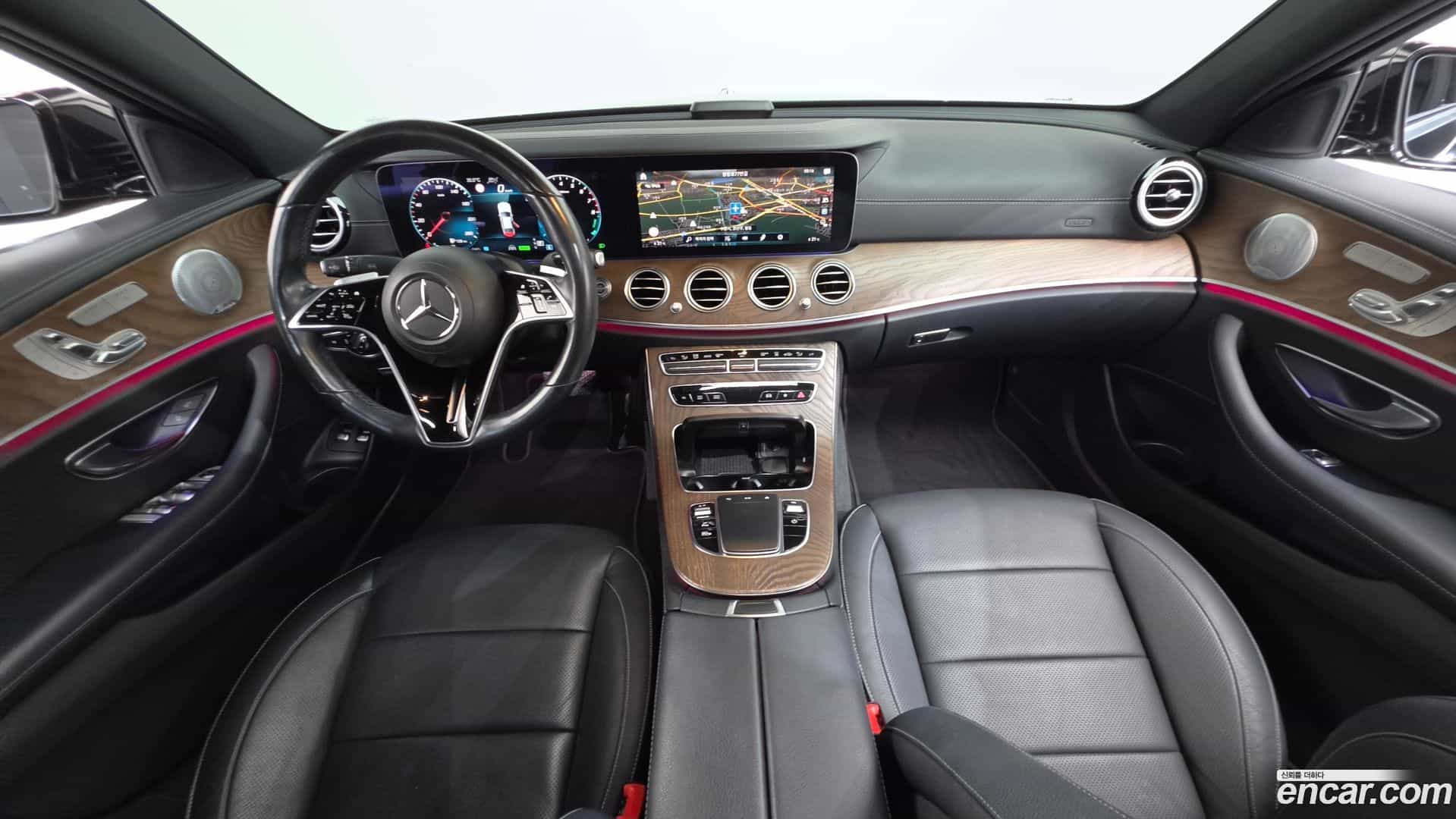 E-Class Mercedes-Benz 2021.0-INNER-007