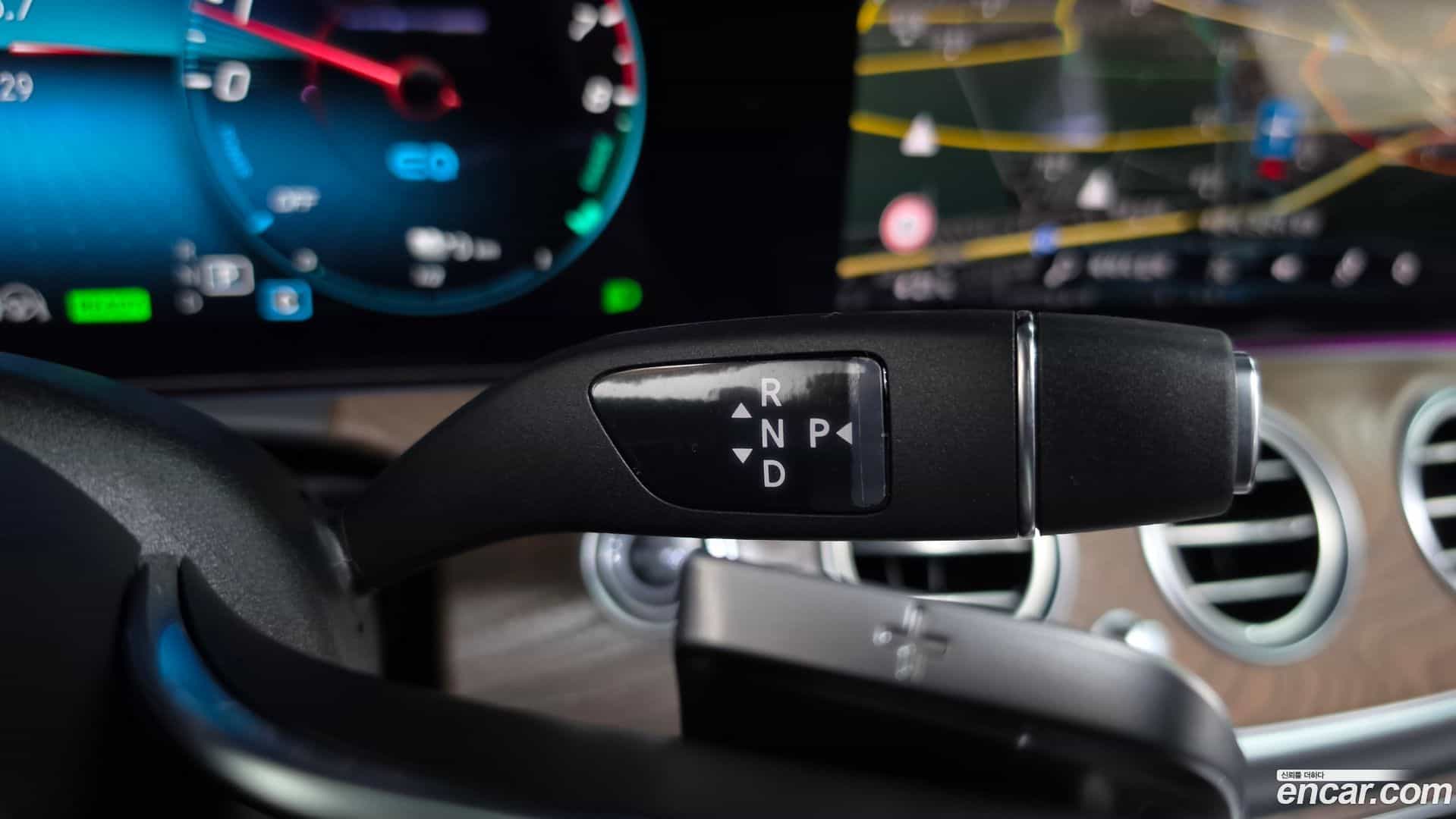 E-Class Mercedes-Benz 2021.0-INNER-009