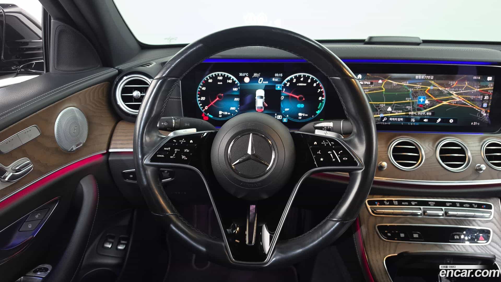 E-Class Mercedes-Benz 2021.0-OPTION-016