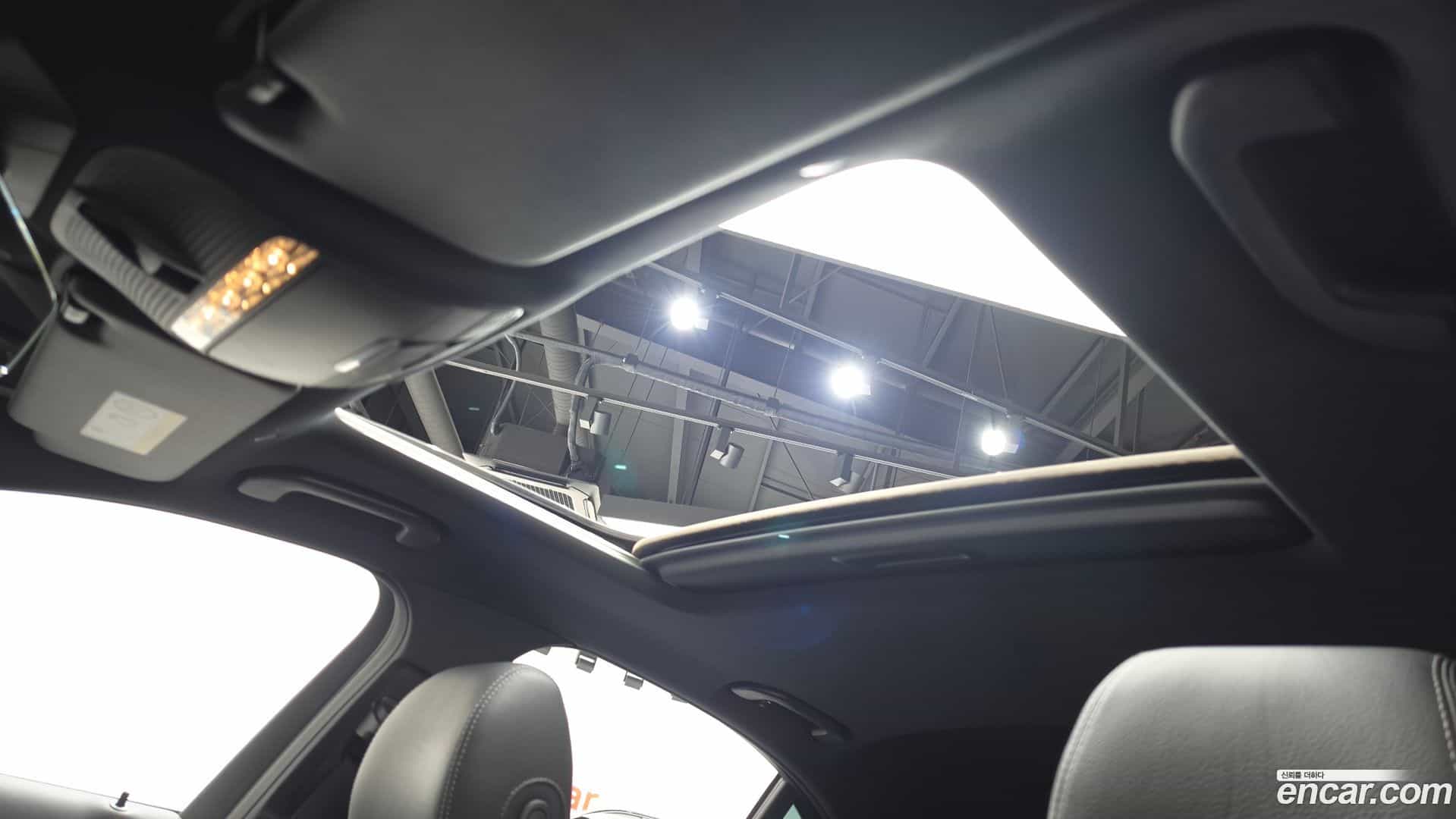 E-Class Mercedes-Benz 2021.0-OPTION-020