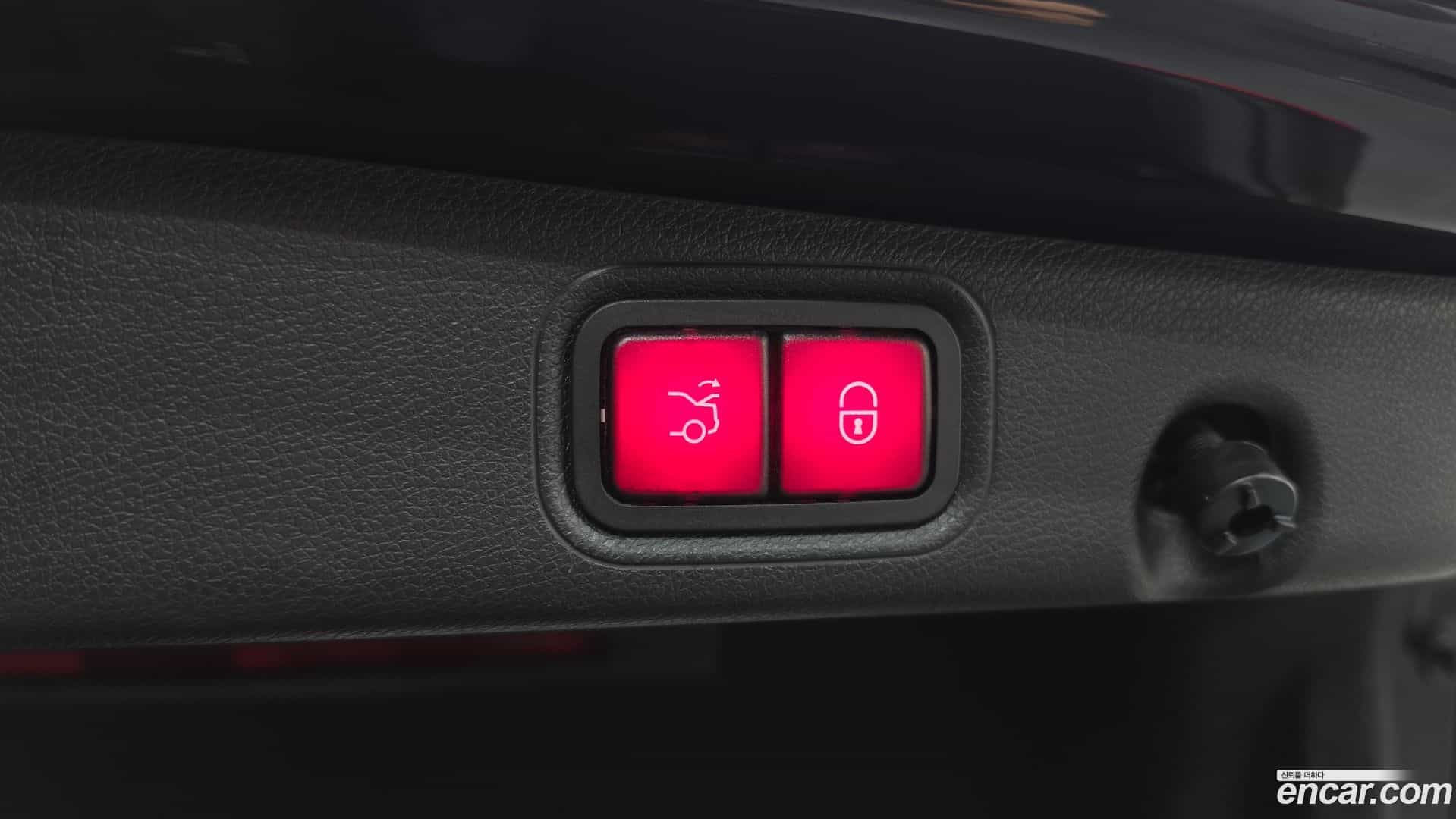 E-Class Mercedes-Benz 2021.0-OPTION-021