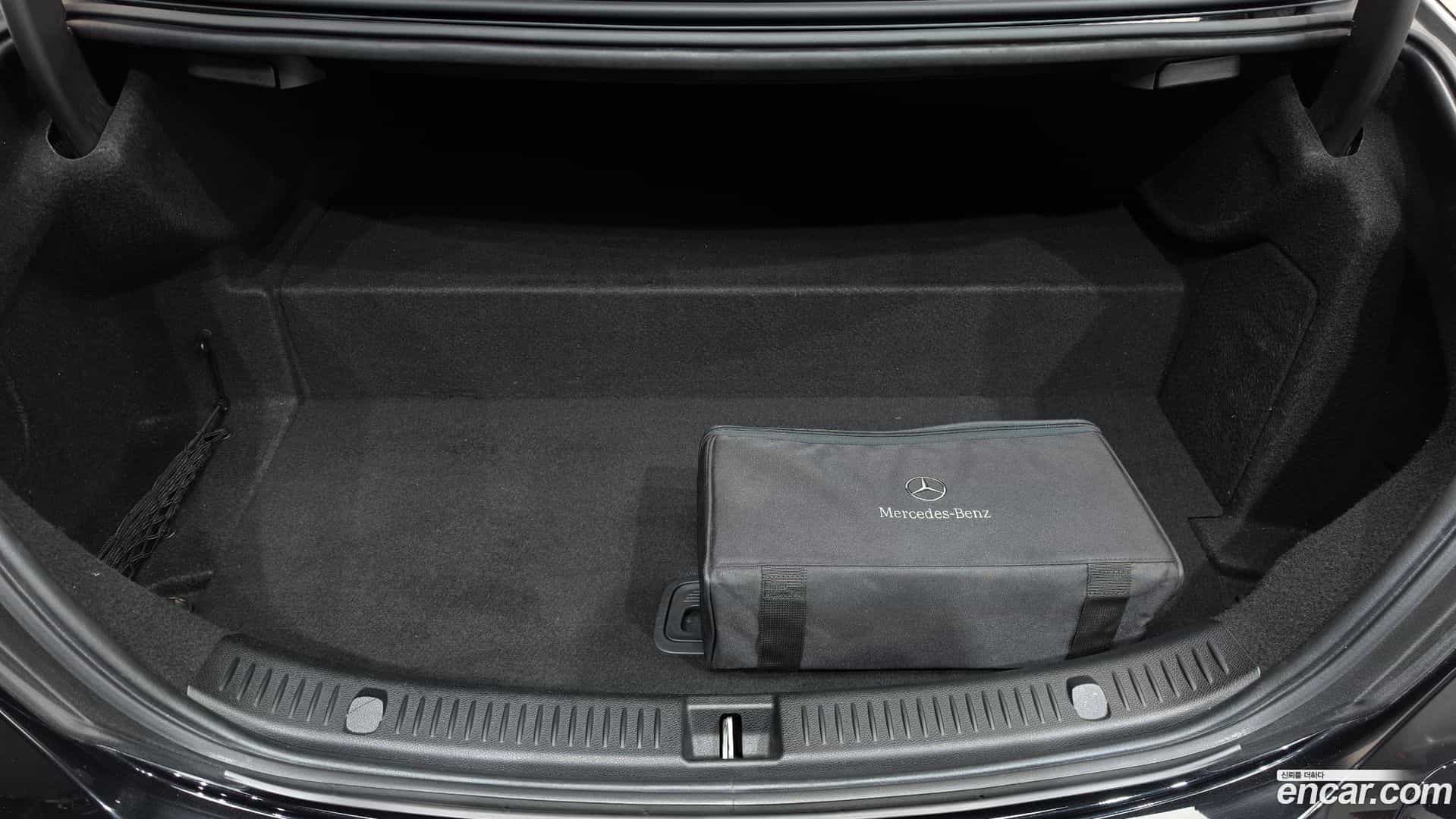 E-Class Mercedes-Benz 2021.0-OPTION-022