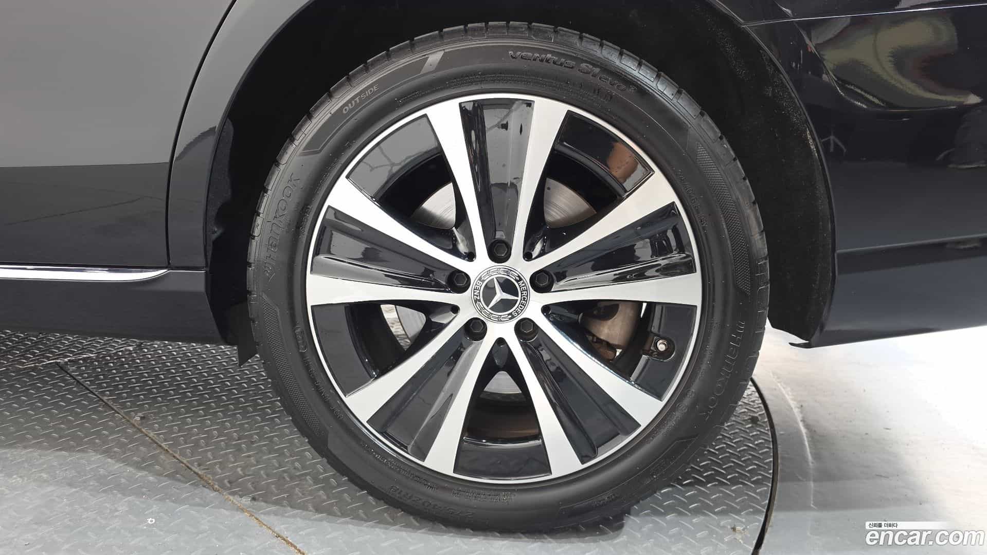 E-Class Mercedes-Benz 2021.0-OUTER-031