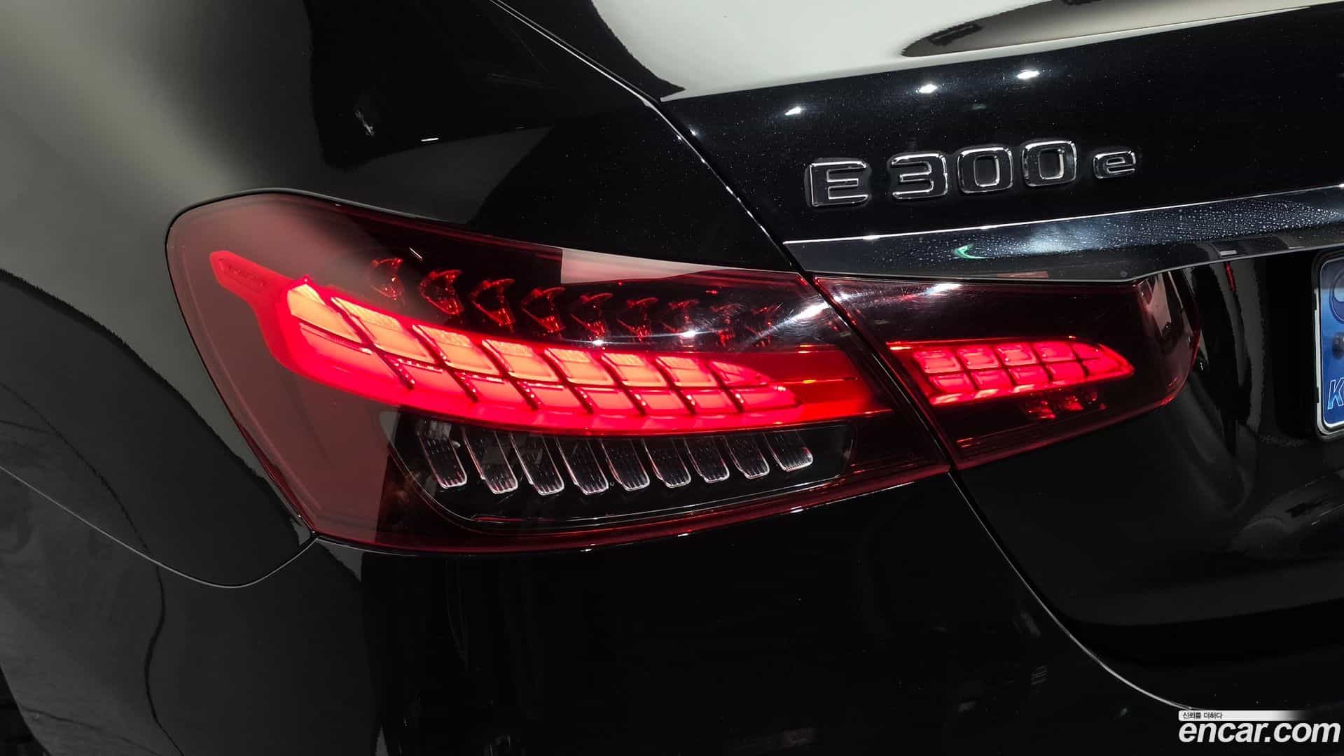 E-Class Mercedes-Benz 2021.0-OUTER-033