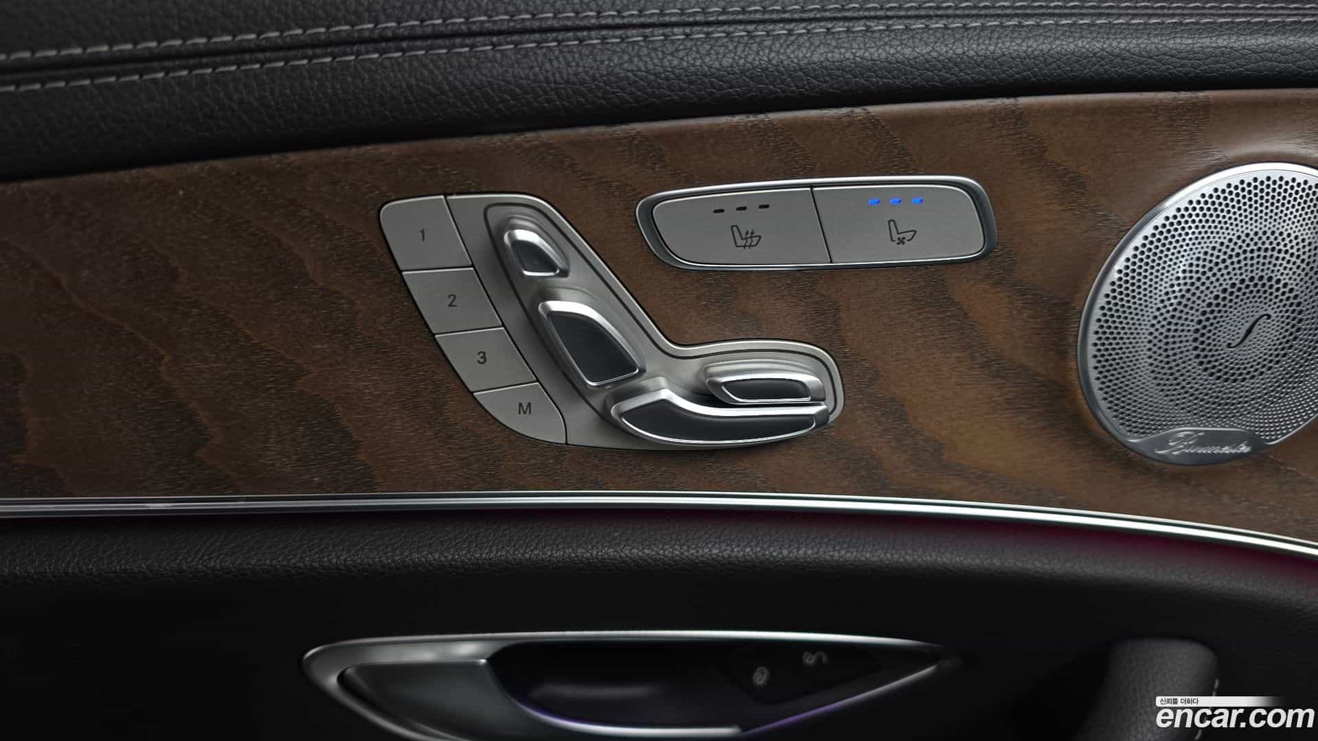E-Class Mercedes-Benz 2021.0-OPTION-043