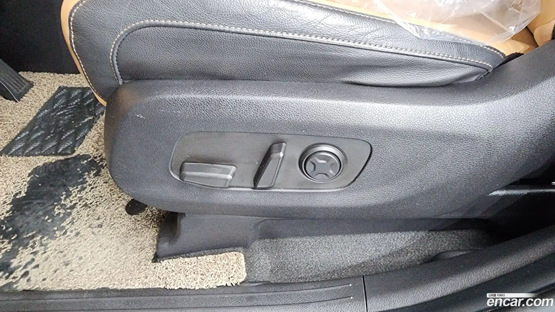 Canival Kia 2022.7-OPTION-044