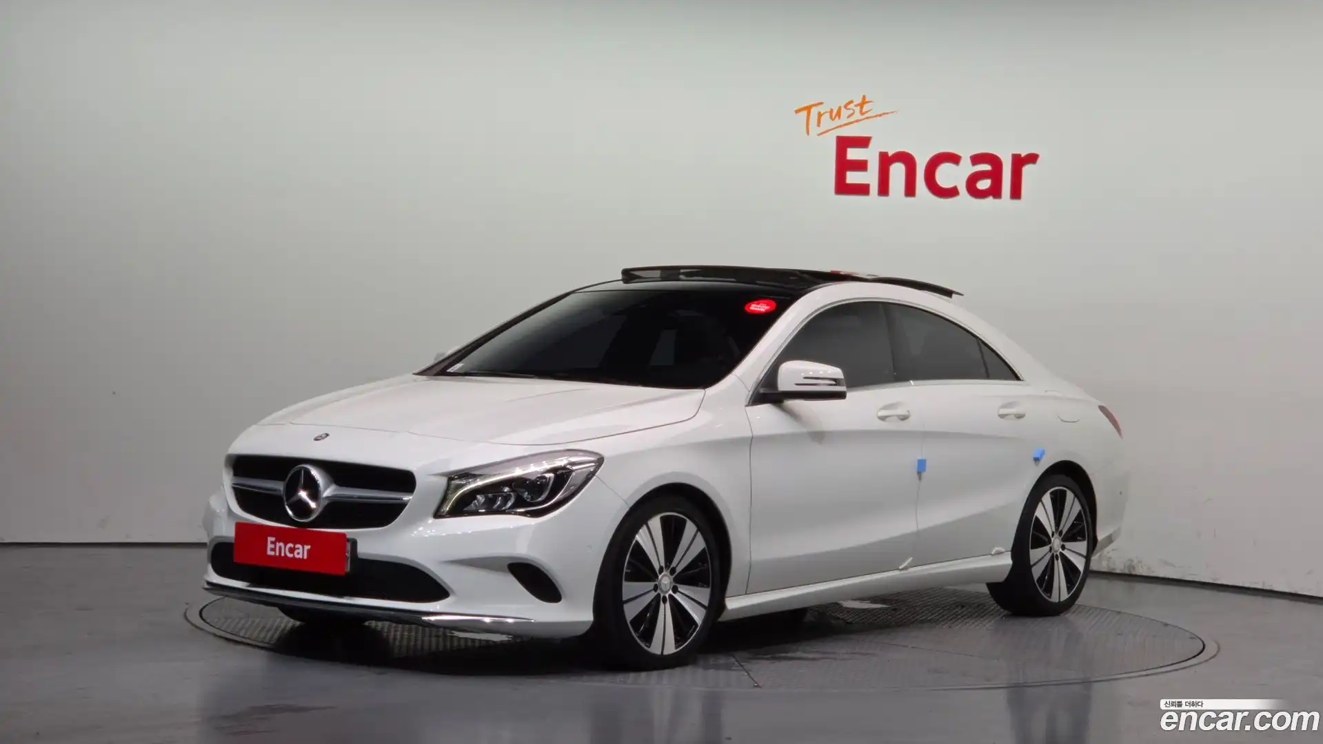 CLA-Class Mercedes-Benz 2016.9-OUTER-001