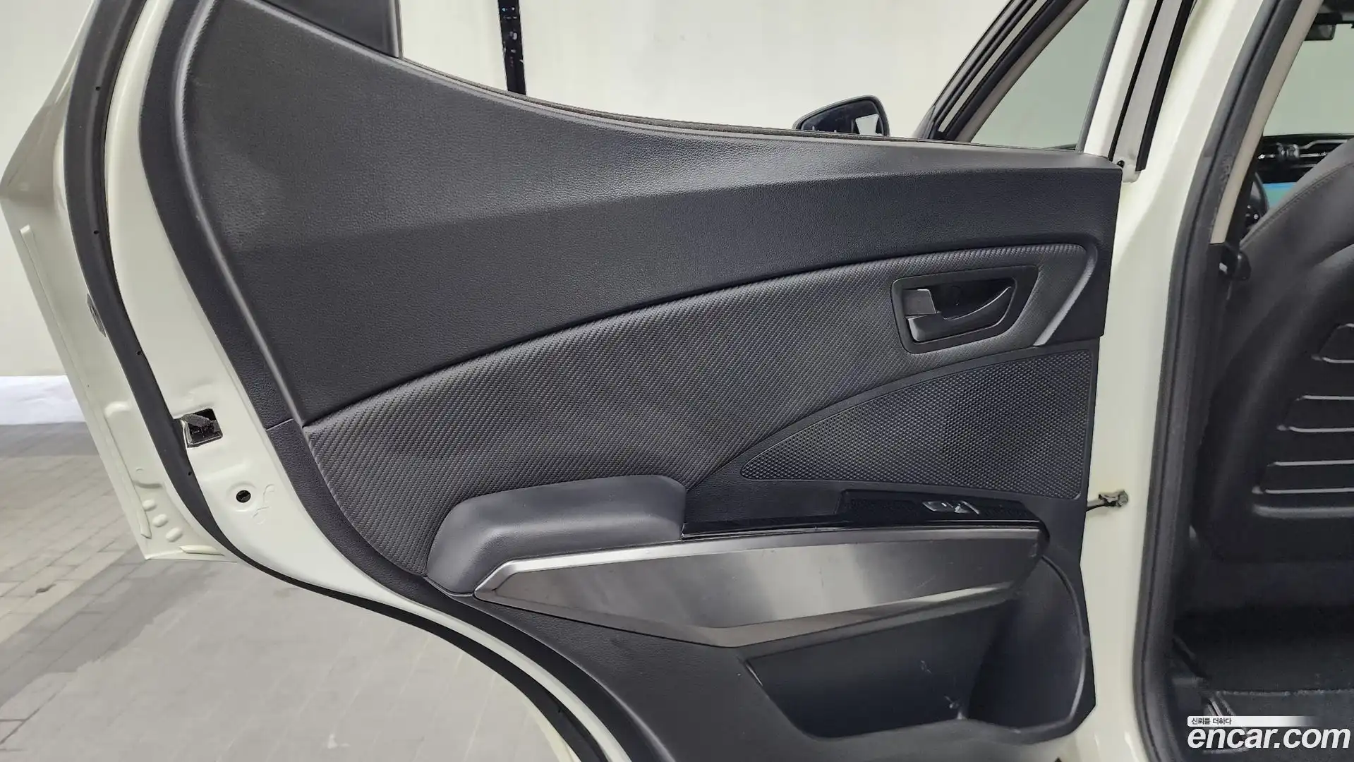 TIBOLI KG Mobility 2020.5-INNER-035