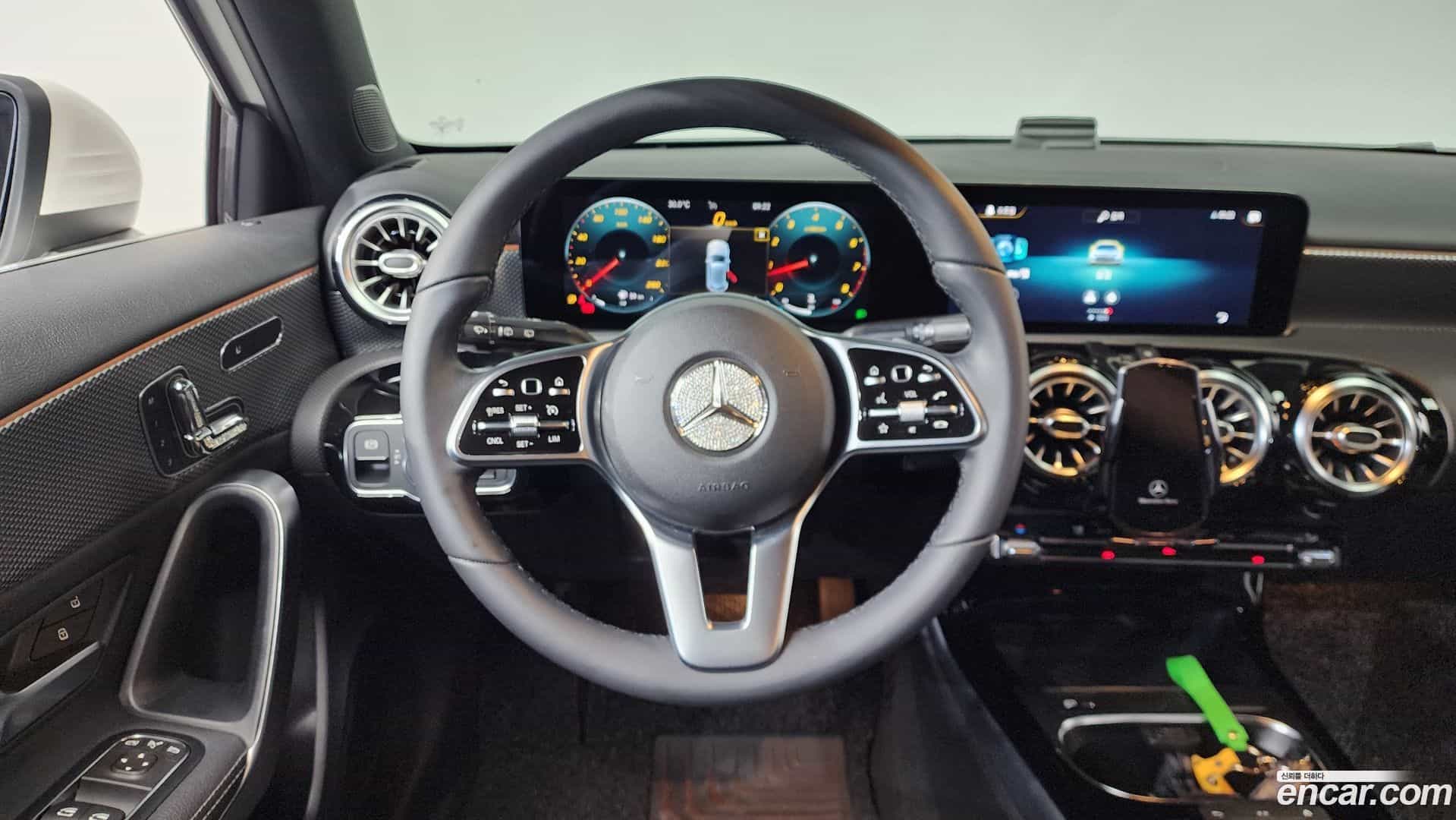 A-Class Mercedes-Benz 2021.2-OPTION-016