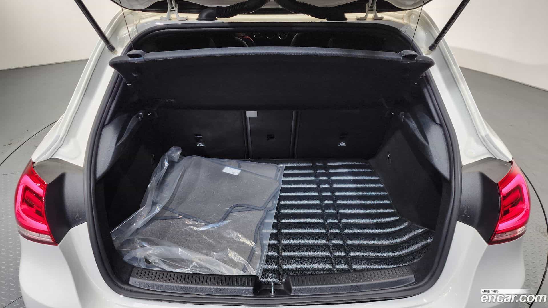 A-Class Mercedes-Benz 2021.2-OPTION-024